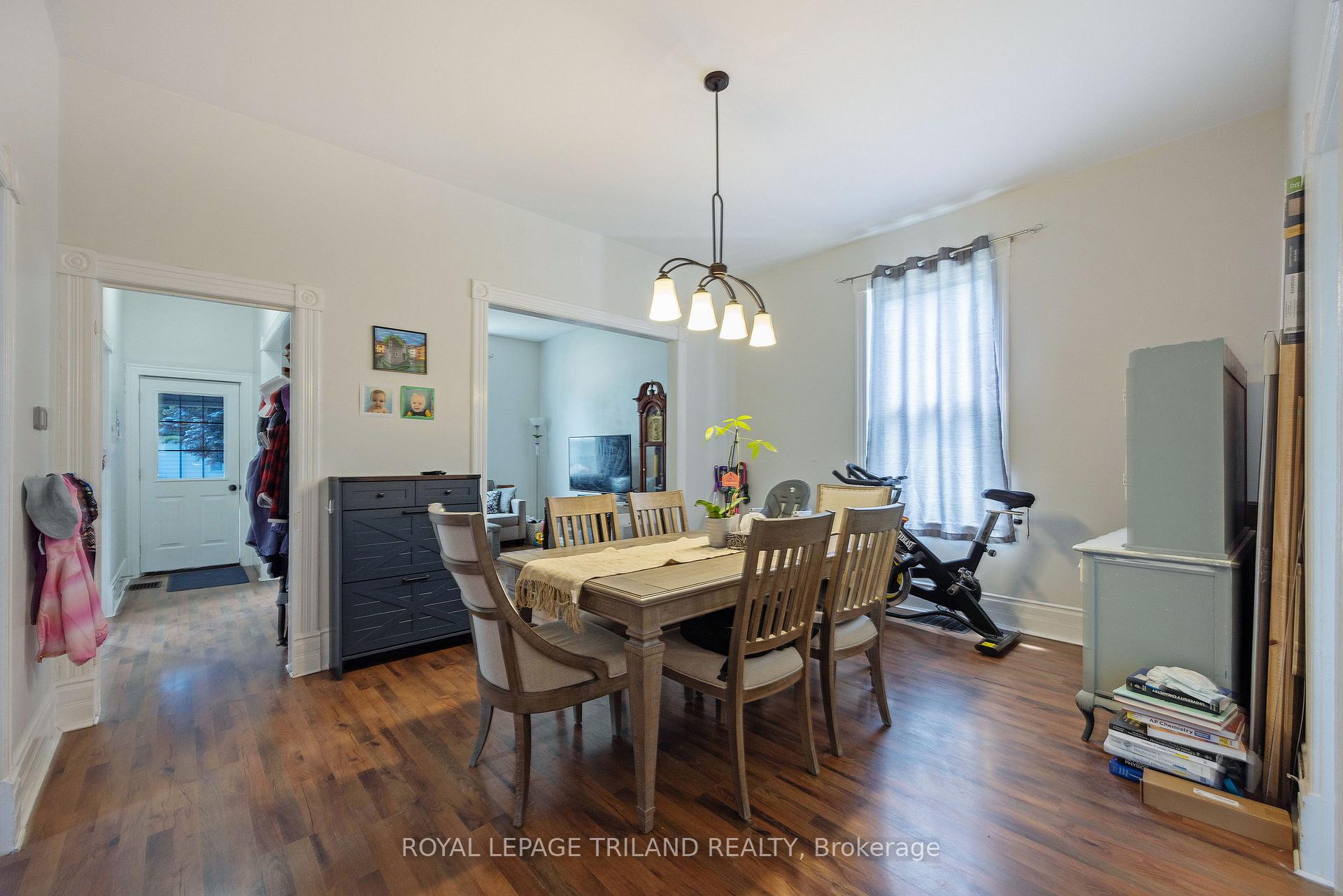 Photo 12 of 49 Devonshire Place, St. Thomas — HOMEH