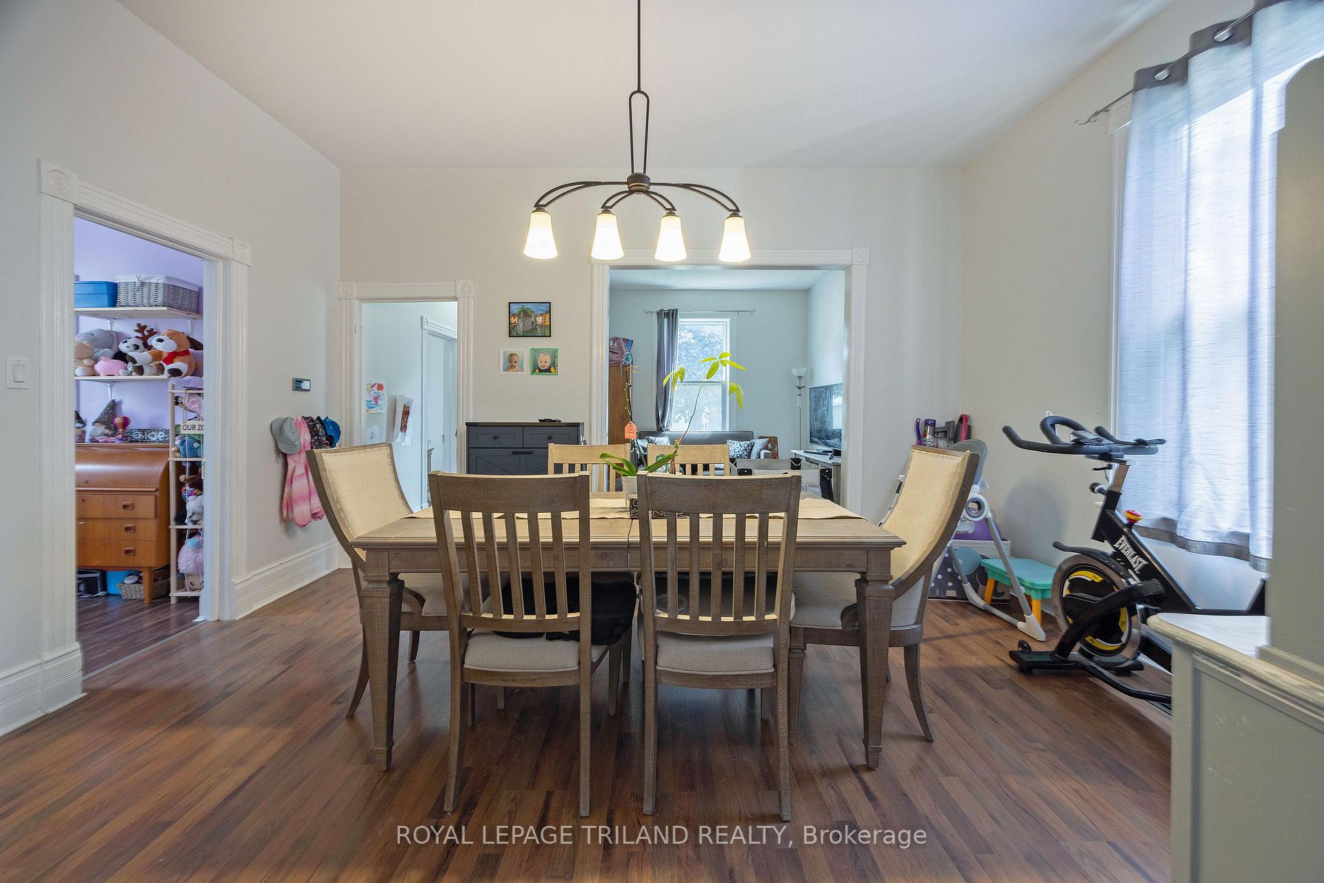 Photo 13 of 49 Devonshire Place, St. Thomas — HOMEH