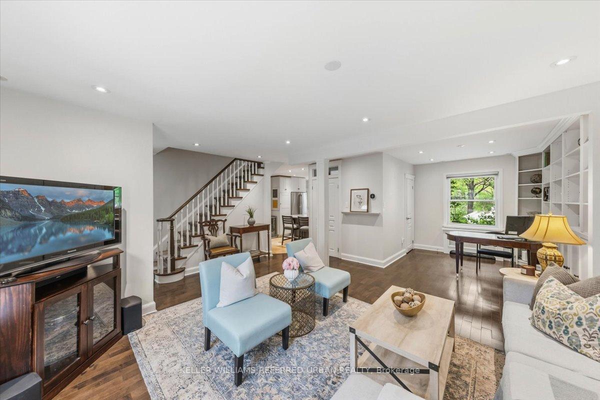 Photo 17 of 19 Walker Road, North York, Lansing-Westgate — HOMEH