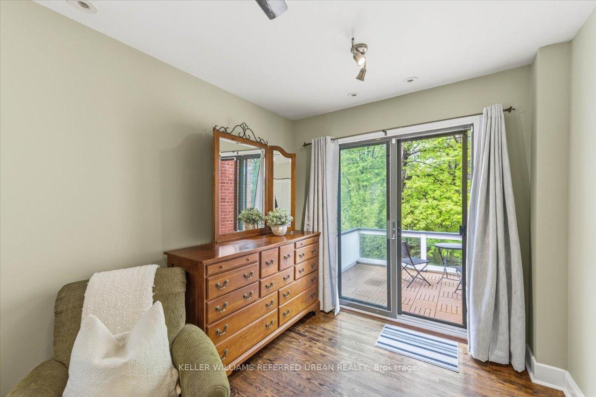 Photo 23 of 19 Walker Road, North York, Lansing-Westgate — HOMEH