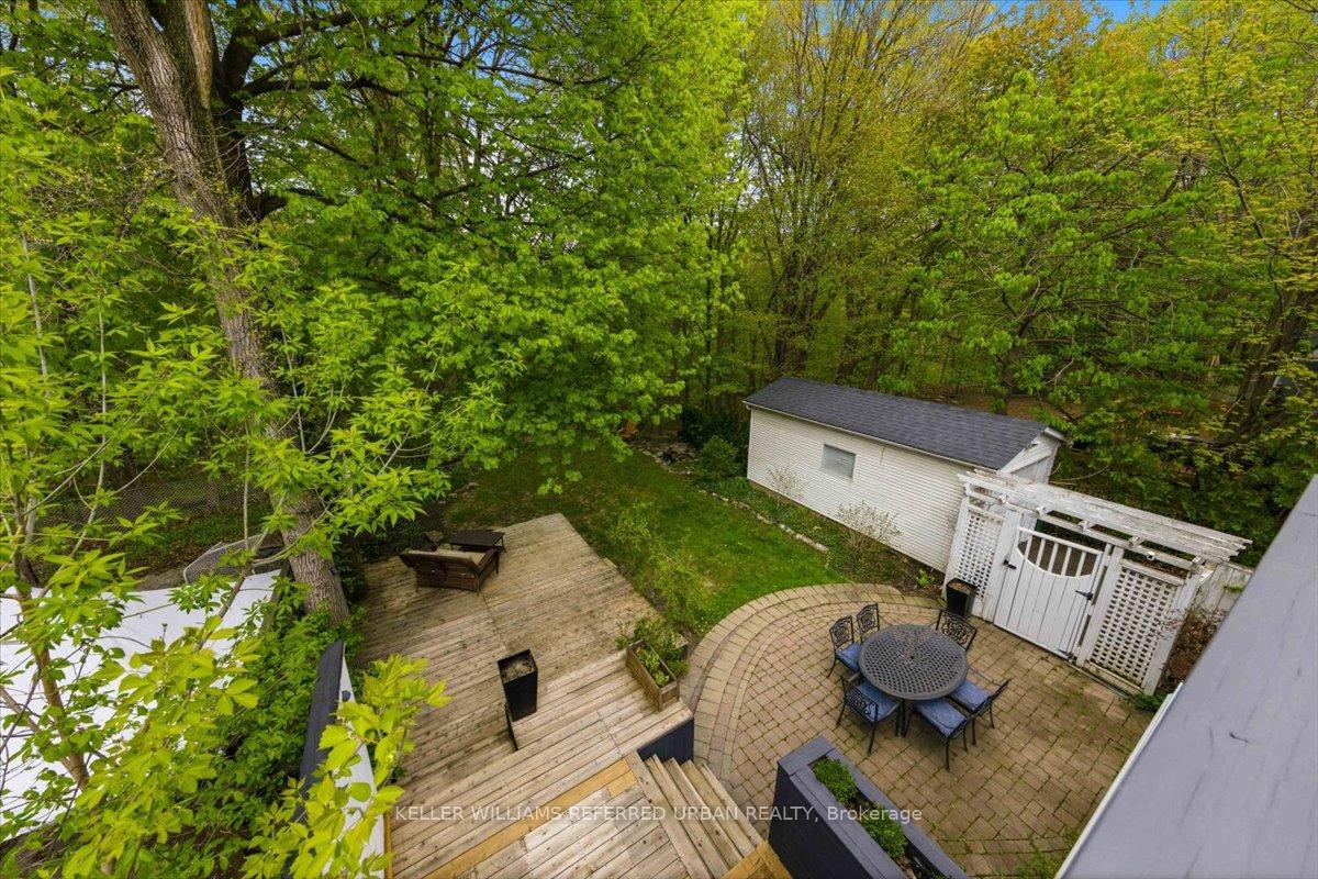 Photo 26 of 19 Walker Road, North York, Lansing-Westgate — HOMEH