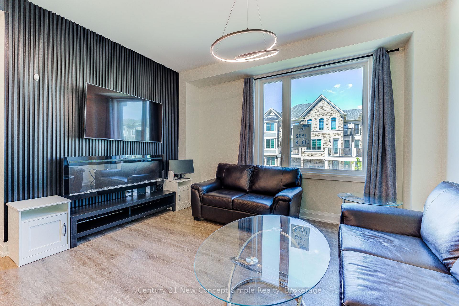 Photo 19 of 35 Thomas Frisby Jr Crescent, Markham, Victoria Square — HOMEH