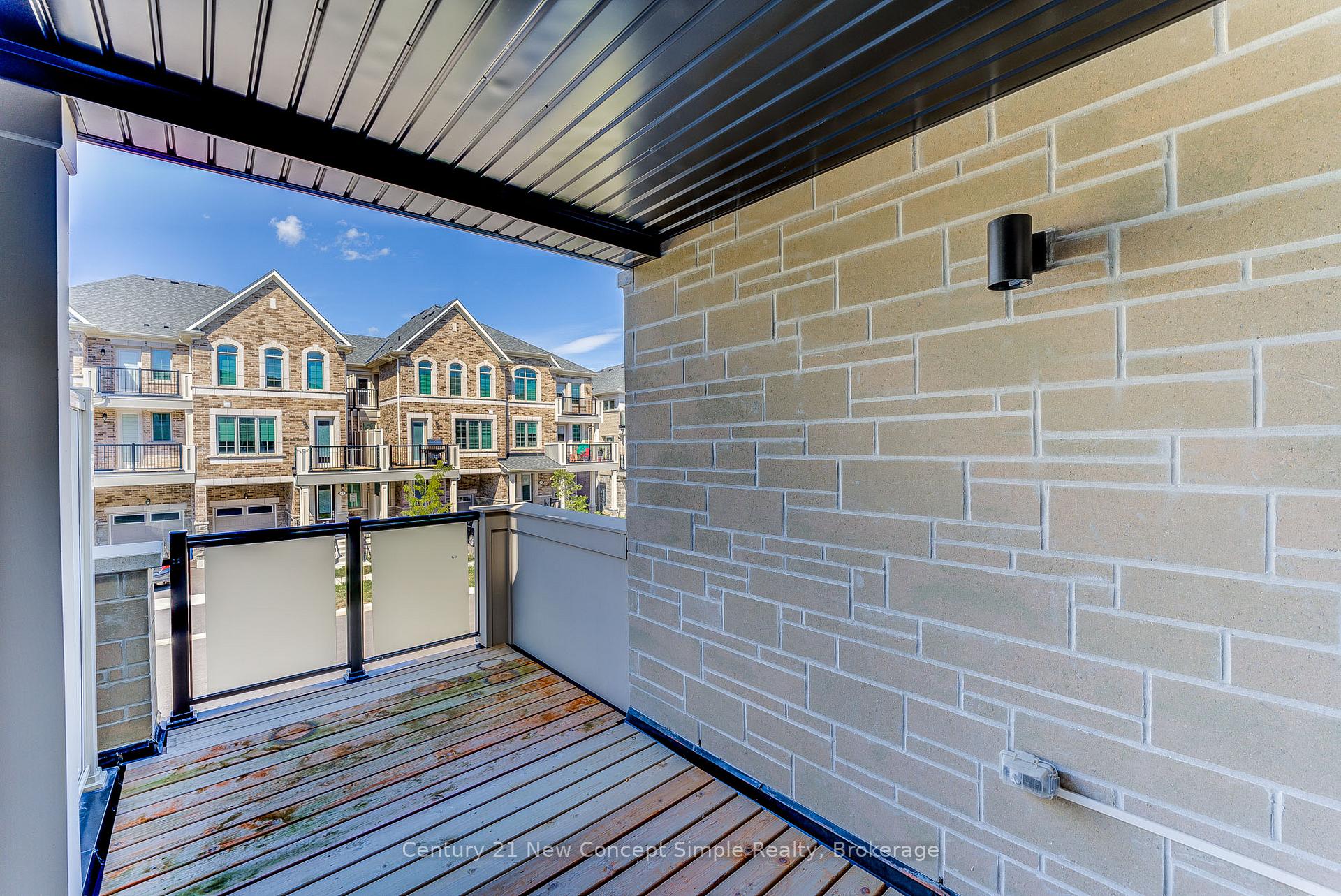 Photo 23 of 35 Thomas Frisby Jr Crescent, Markham, Victoria Square — HOMEH