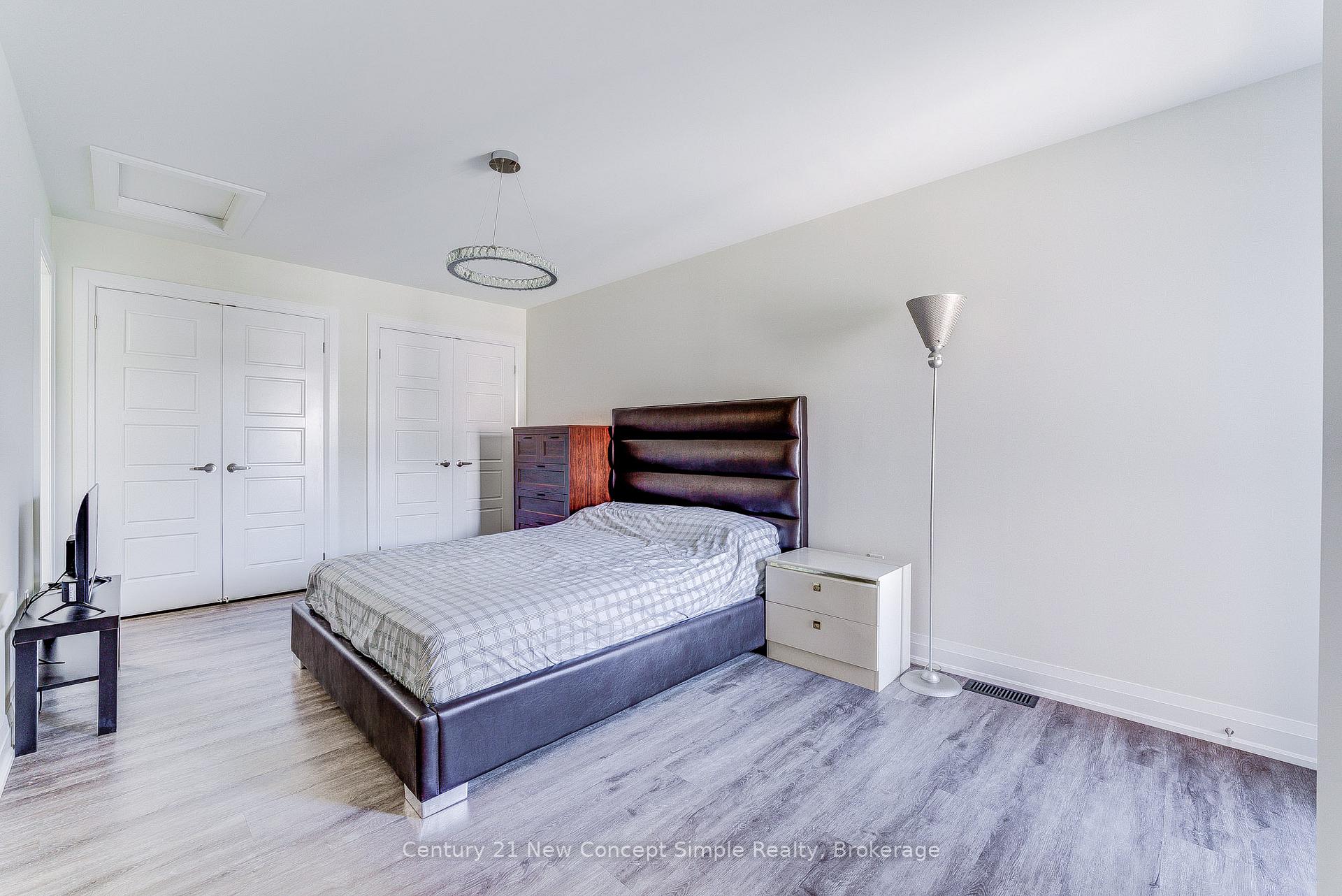 Photo 25 of 35 Thomas Frisby Jr Crescent, Markham, Victoria Square — HOMEH