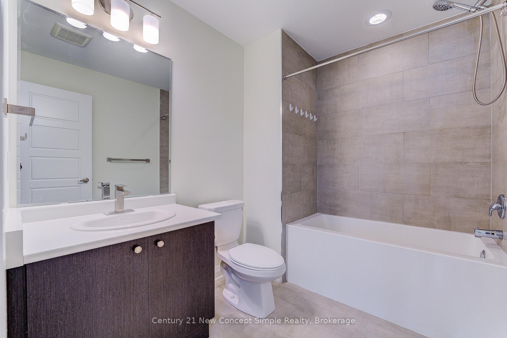 Photo 33 of 35 Thomas Frisby Jr Crescent, Markham, Victoria Square — HOMEH