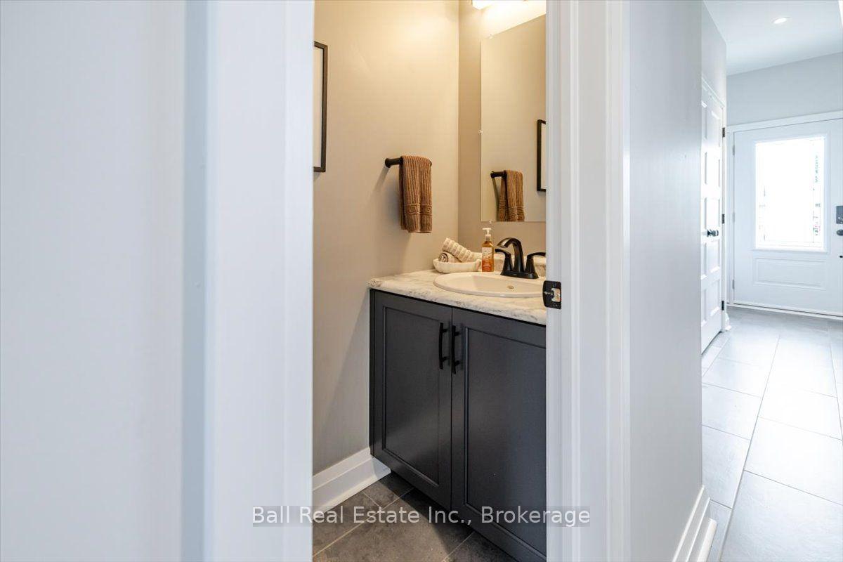 Photo 6 of 47 Easy Street, Georgina, Pefferlaw — HOMEH
