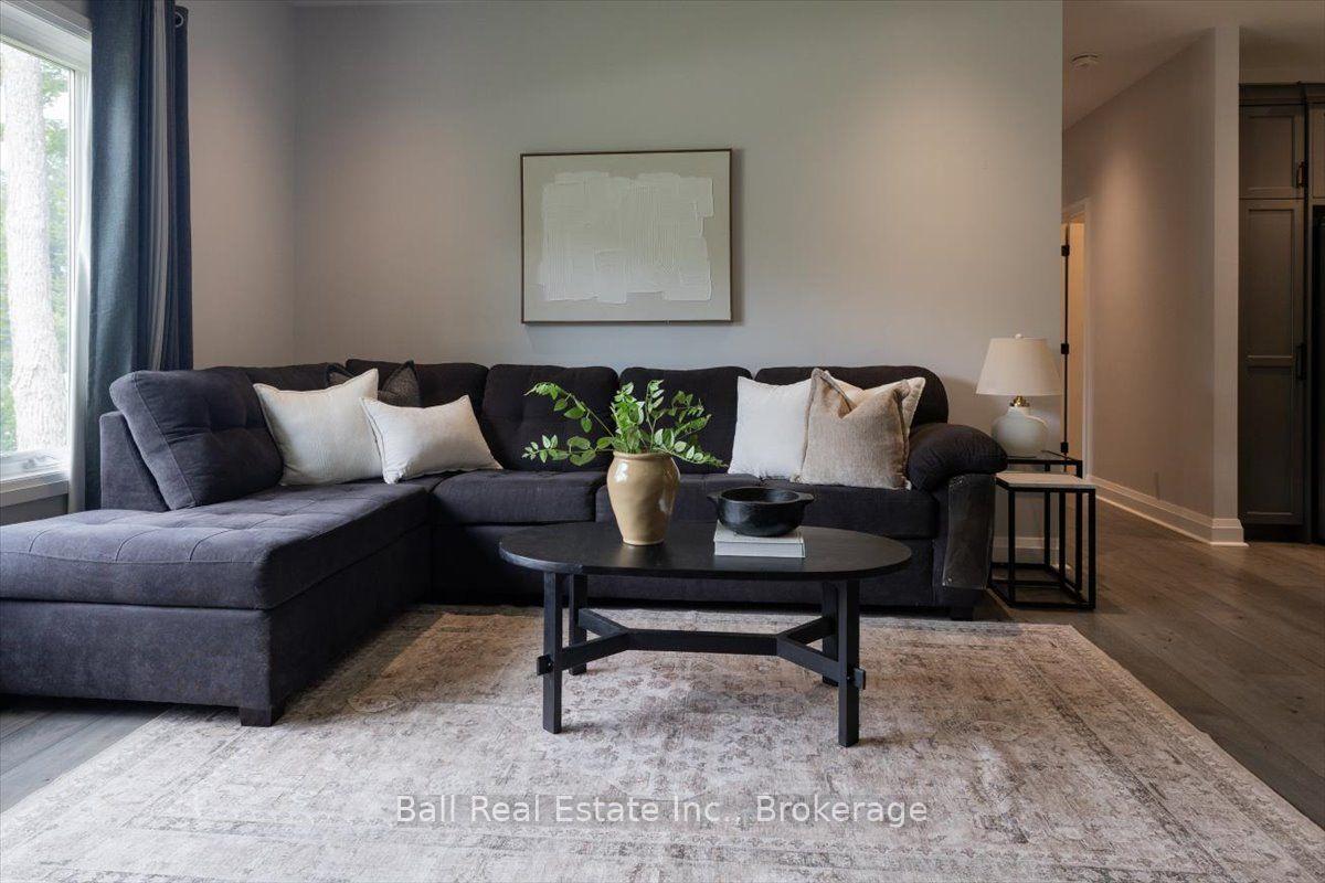 Photo 20 of 47 Easy Street, Georgina, Pefferlaw — HOMEH