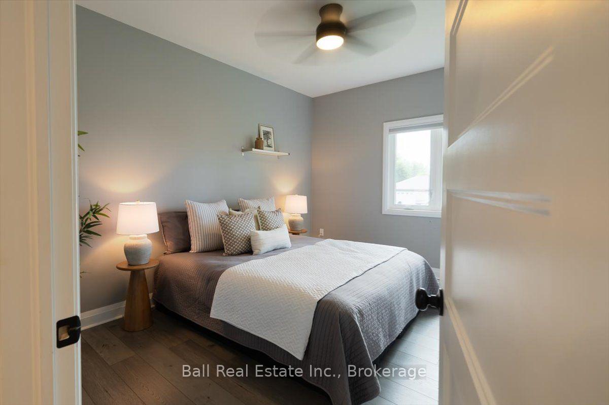 Photo 23 of 47 Easy Street, Georgina, Pefferlaw — HOMEH