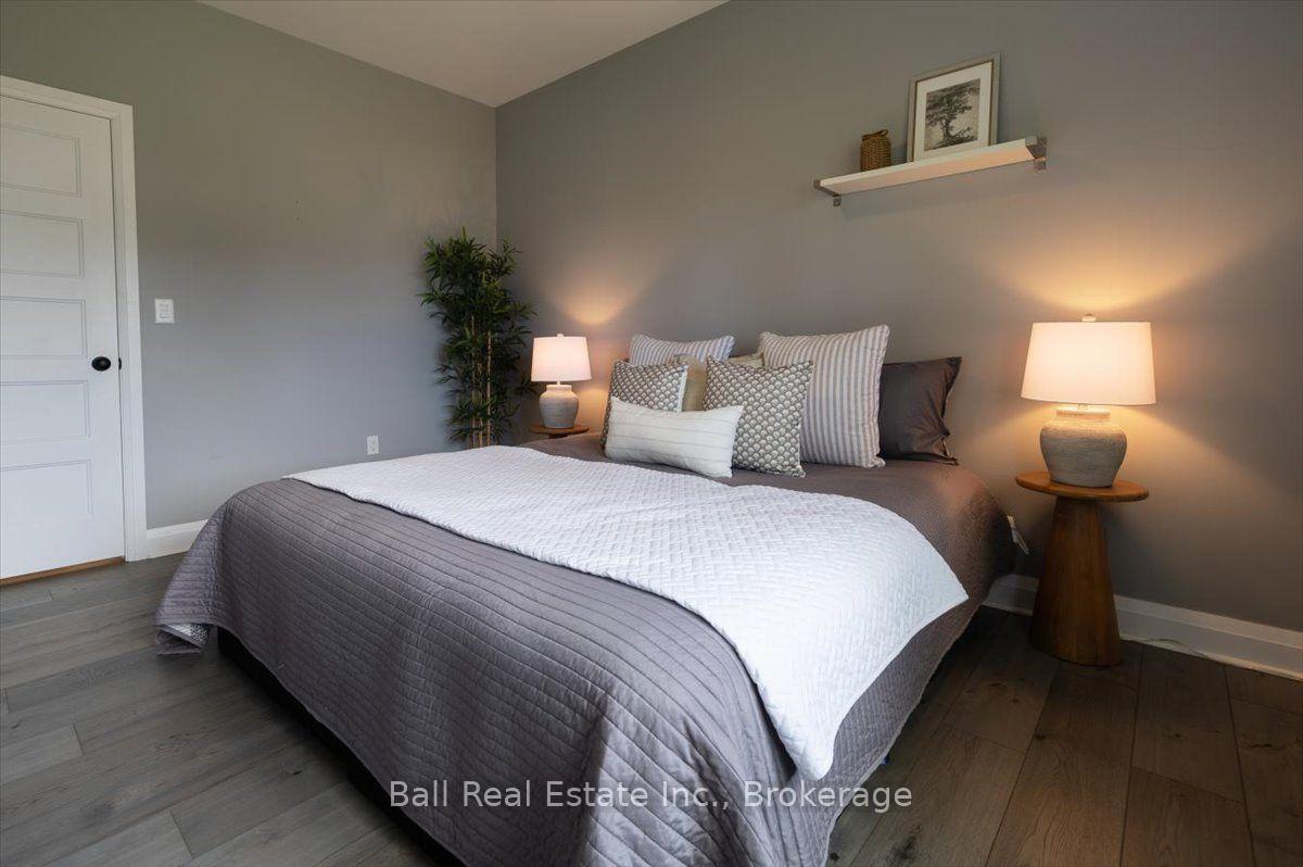 Photo 24 of 47 Easy Street, Georgina, Pefferlaw — HOMEH