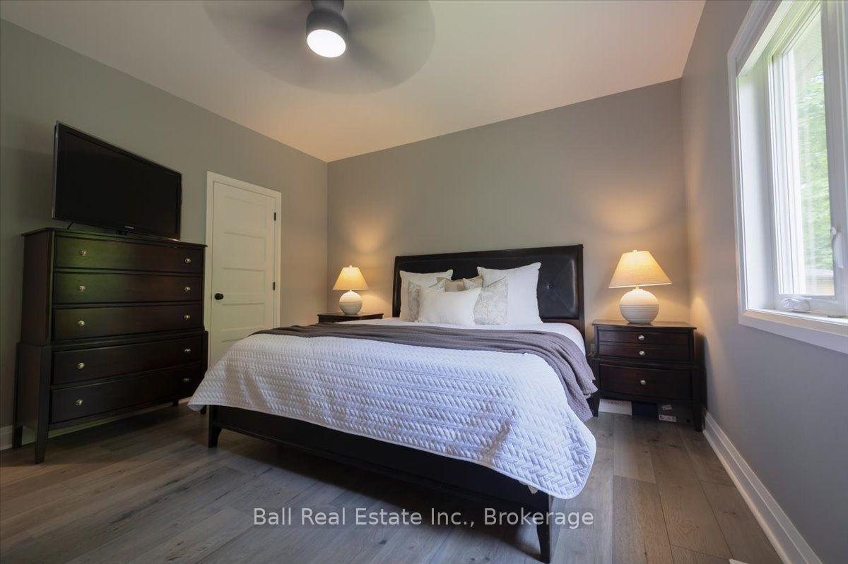 Photo 30 of 47 Easy Street, Georgina, Pefferlaw — HOMEH