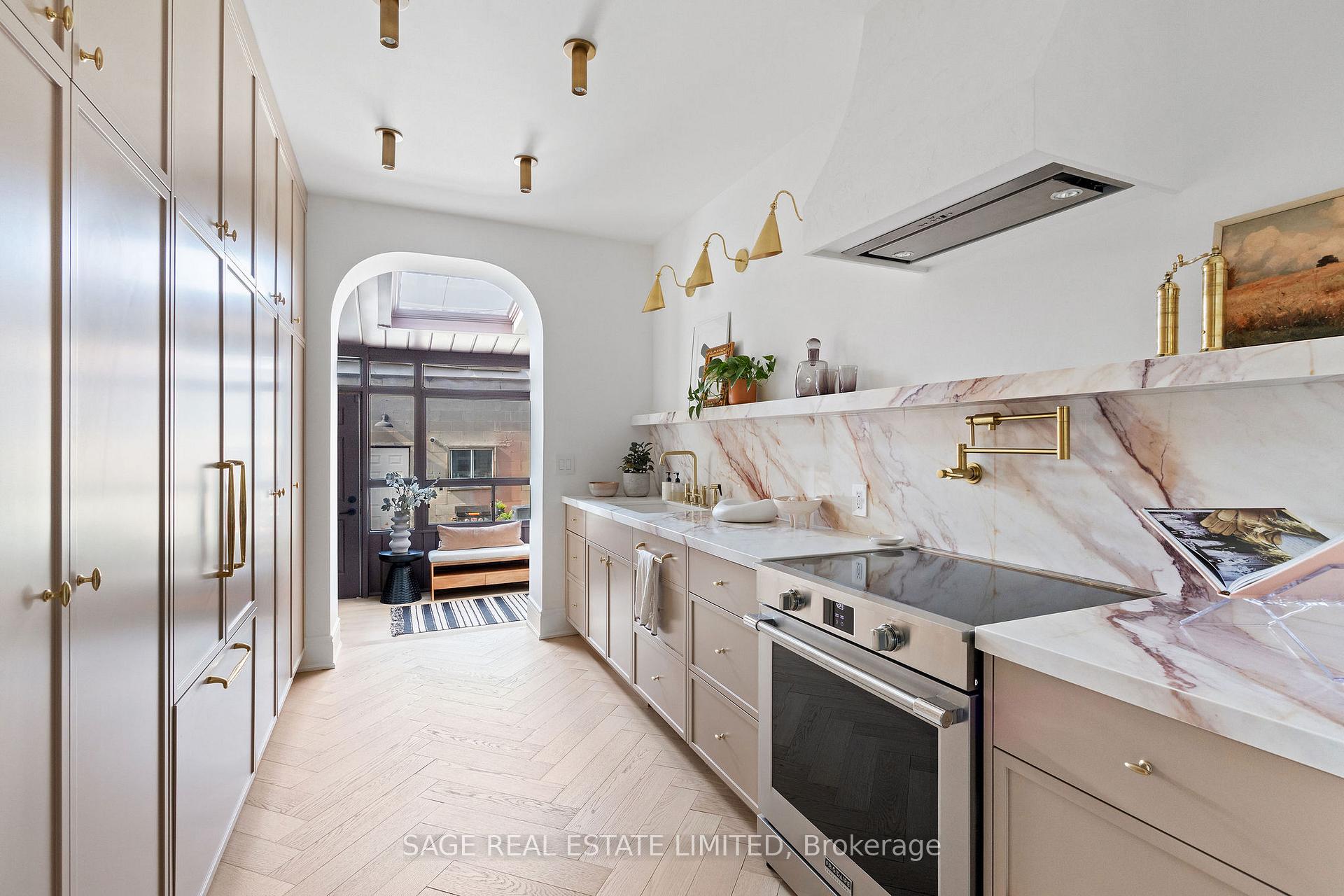 Photo 2 of 138 Lappin Avenue, Toronto, Dovercourt-Wallace Emerson-Junction — HOMEH