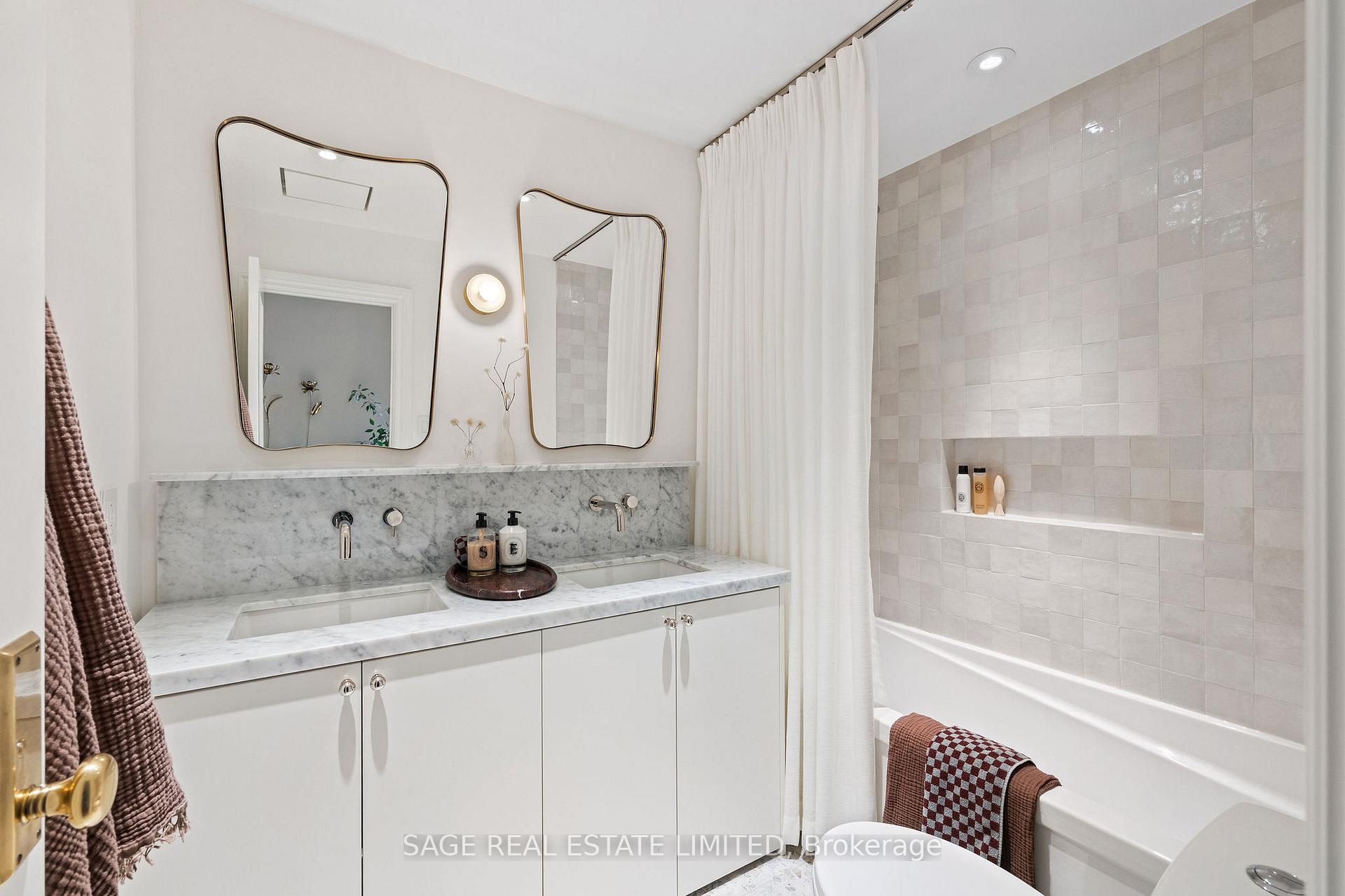 Photo 21 of 138 Lappin Avenue, Toronto, Dovercourt-Wallace Emerson-Junction — HOMEH