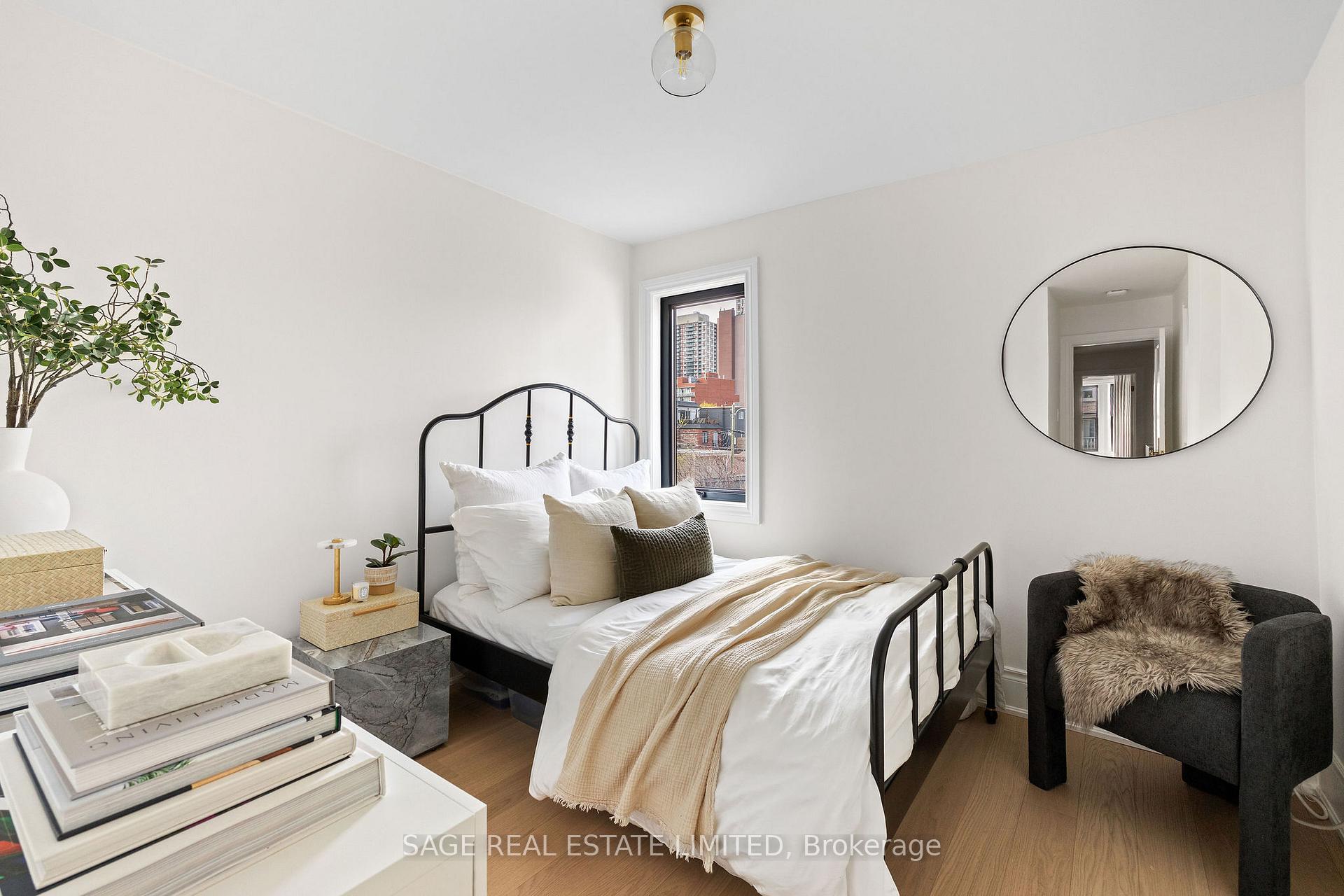 Photo 23 of 138 Lappin Avenue, Toronto, Dovercourt-Wallace Emerson-Junction — HOMEH