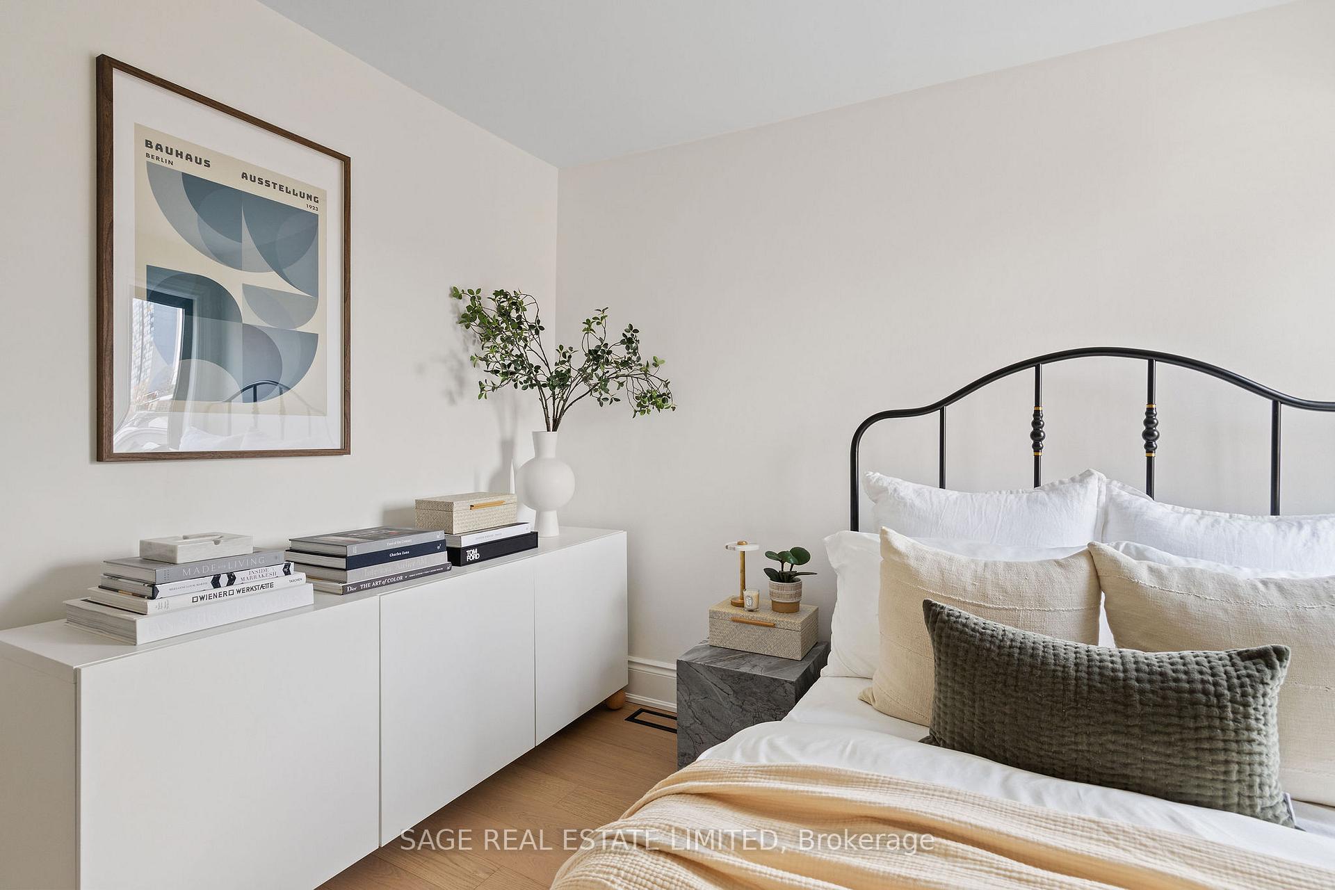 Photo 24 of 138 Lappin Avenue, Toronto, Dovercourt-Wallace Emerson-Junction — HOMEH
