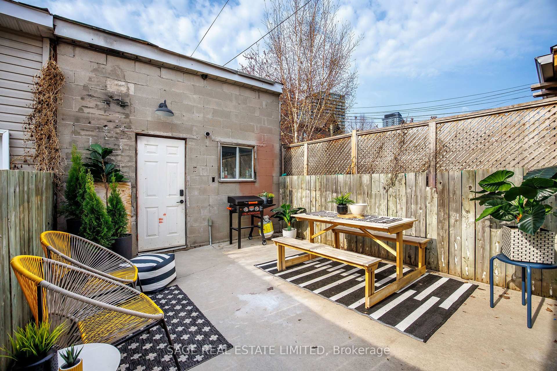 Photo 31 of 138 Lappin Avenue, Toronto, Dovercourt-Wallace Emerson-Junction — HOMEH