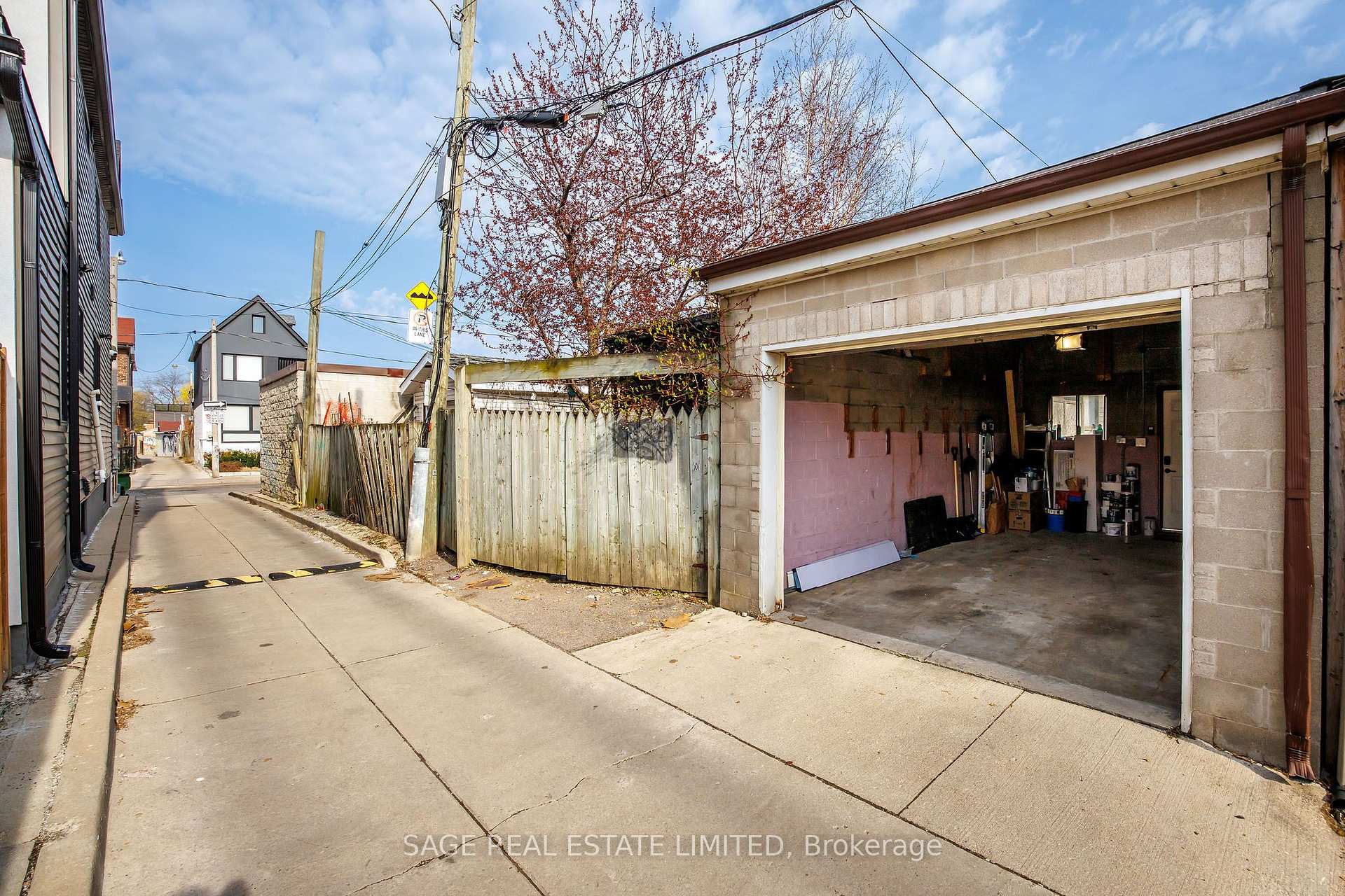 Photo 33 of 138 Lappin Avenue, Toronto, Dovercourt-Wallace Emerson-Junction — HOMEH