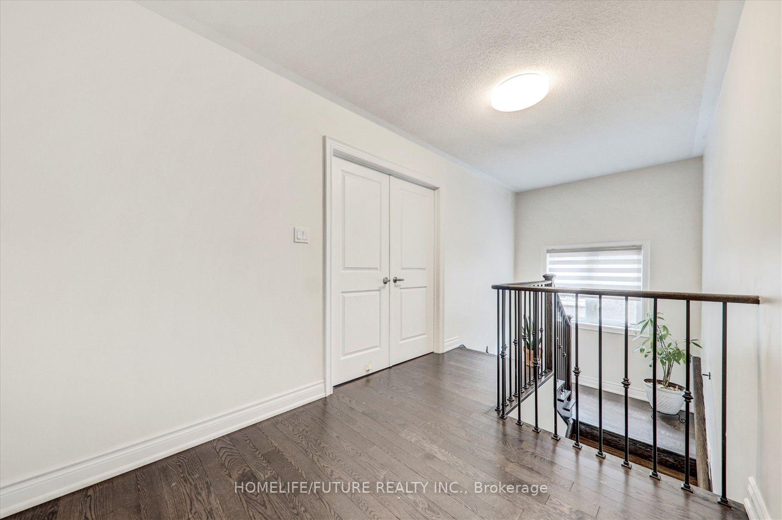 Photo 16 of 70 Mohandas Drive, Markham, Cedarwood — HOMEH