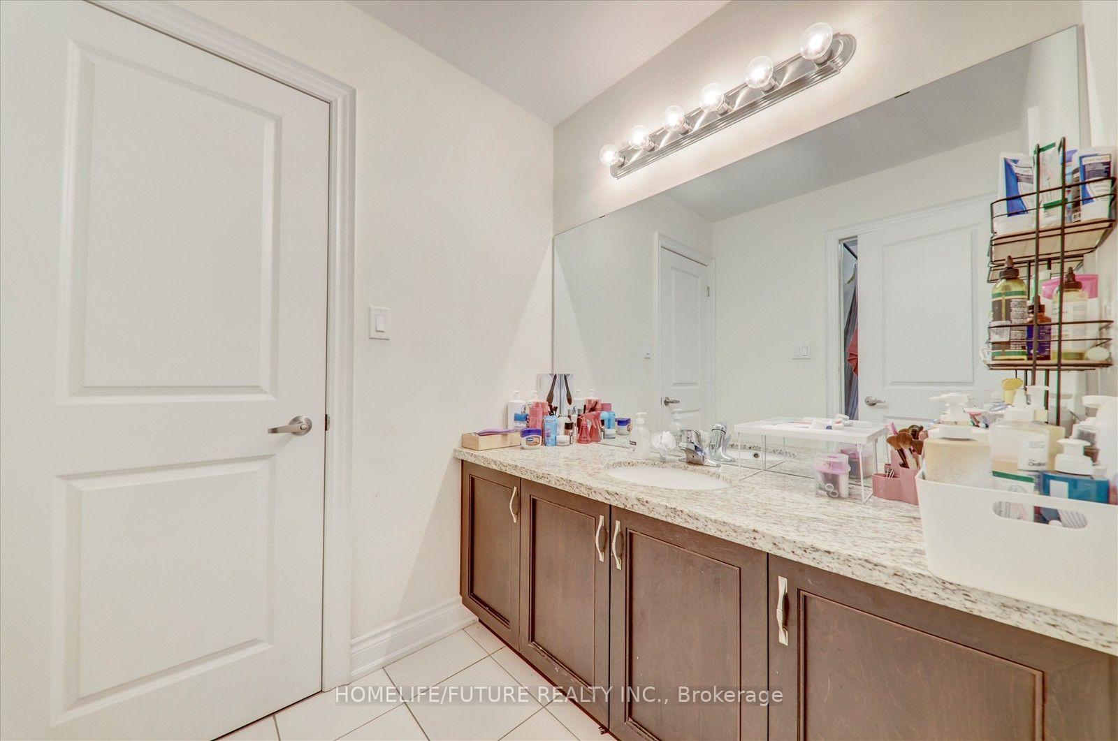 Photo 60 of 70 Mohandas Drive, Markham, Cedarwood — HOMEH