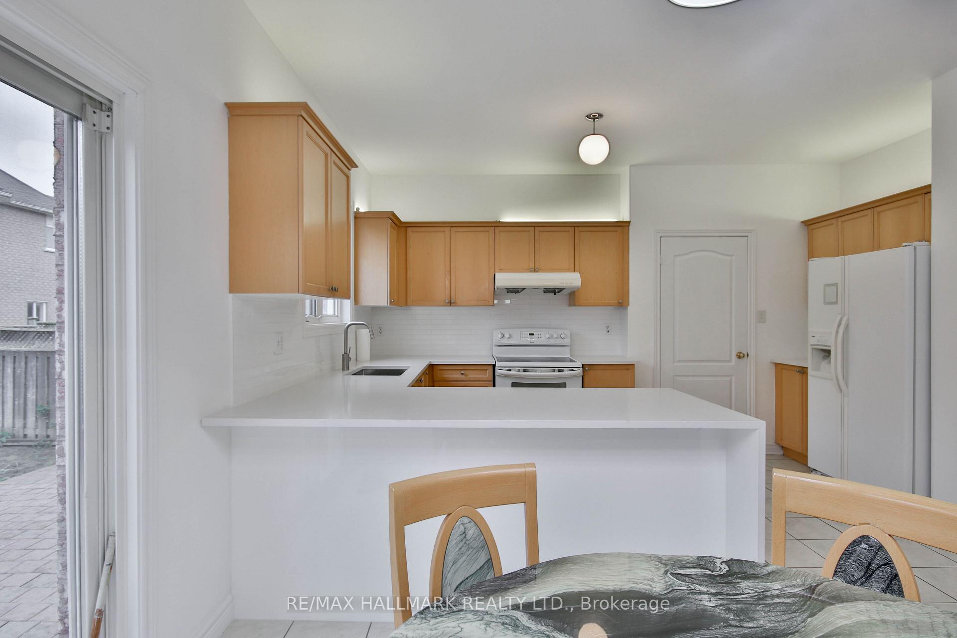 Photo 19 of 15 Briarglen Road, Markham, Cachet — HOMEH