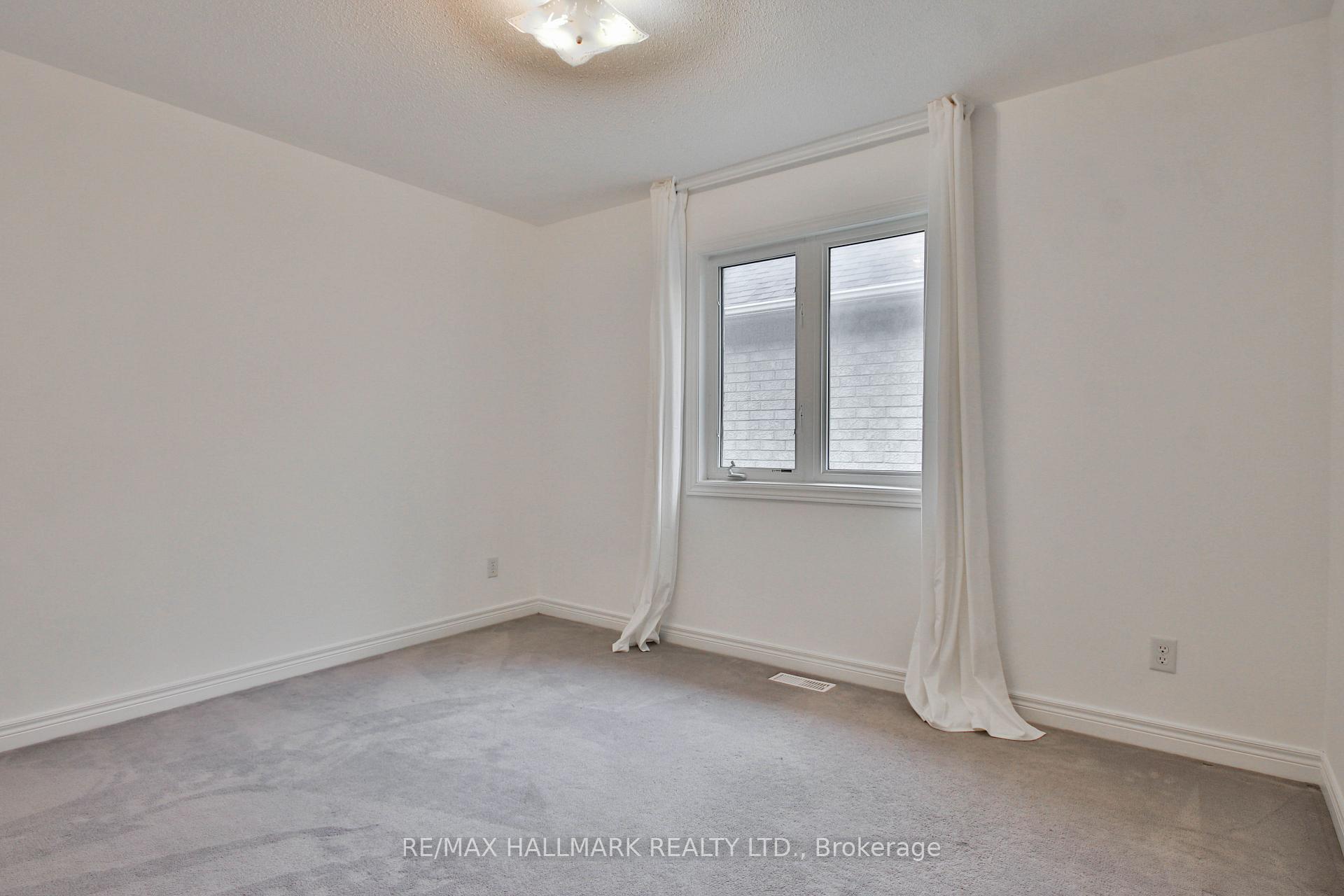 Photo 33 of 15 Briarglen Road, Markham, Cachet — HOMEH