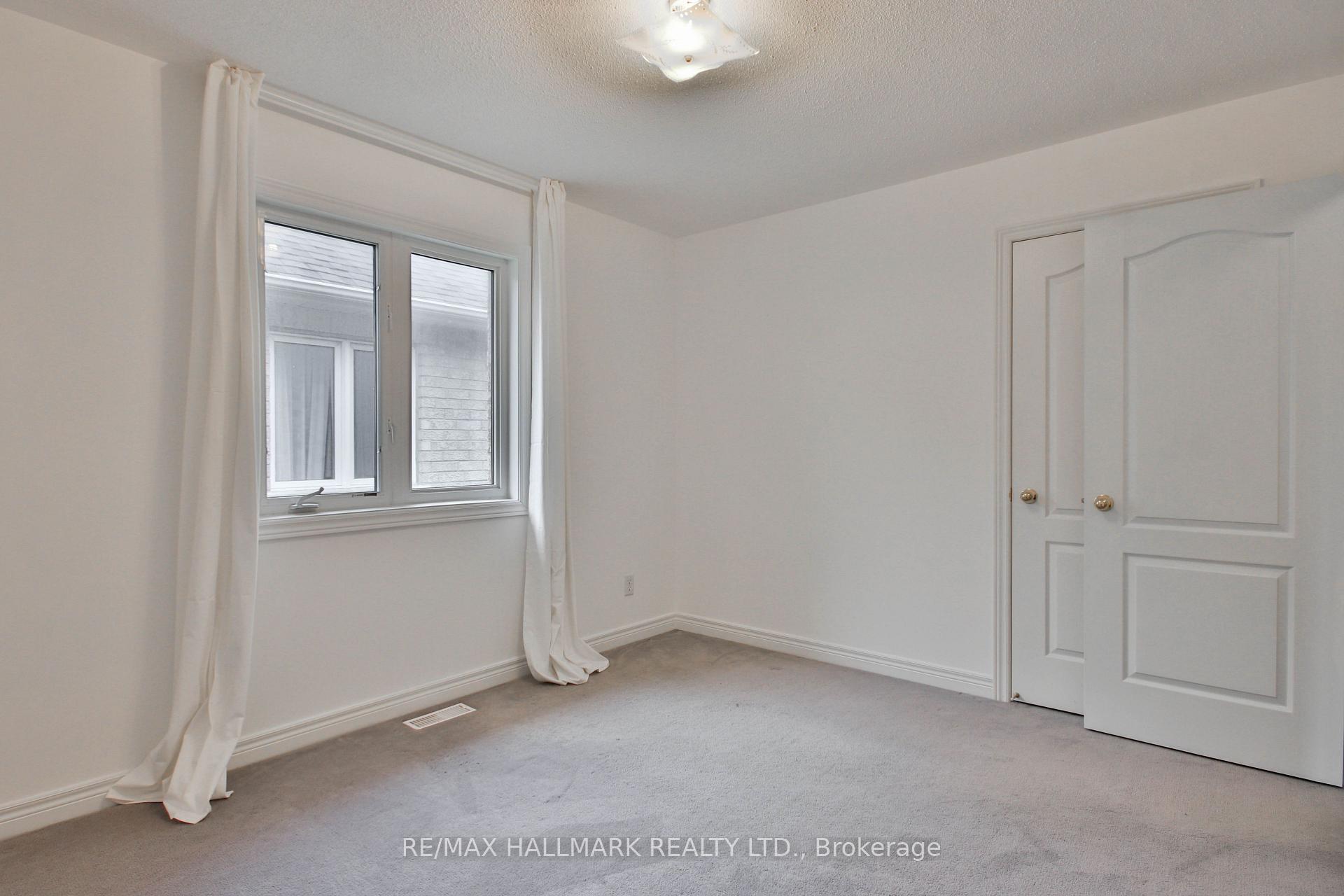 Photo 35 of 15 Briarglen Road, Markham, Cachet — HOMEH