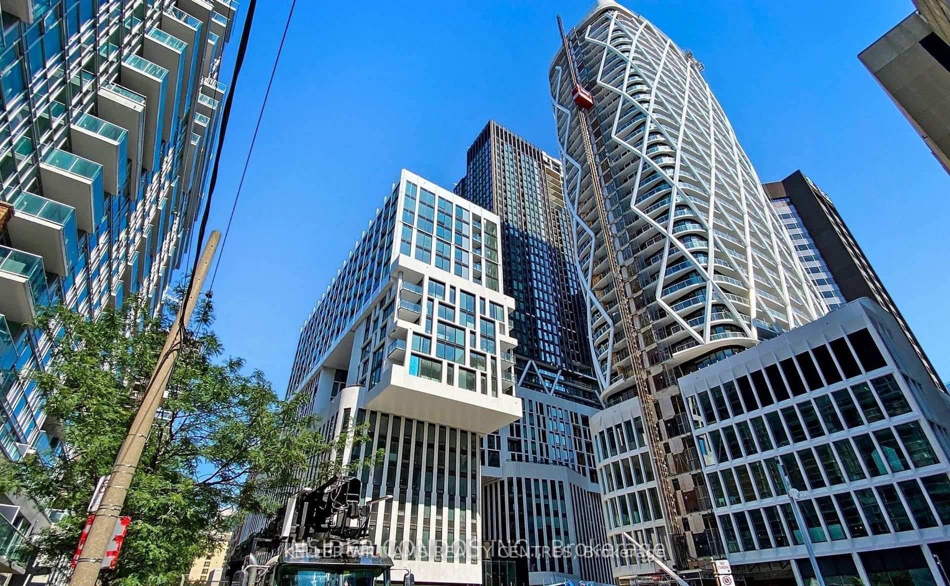 Photo 11 of Unit 3209, 238 Simcoe Street, Toronto, Kensington-Chinatown — HOMEH