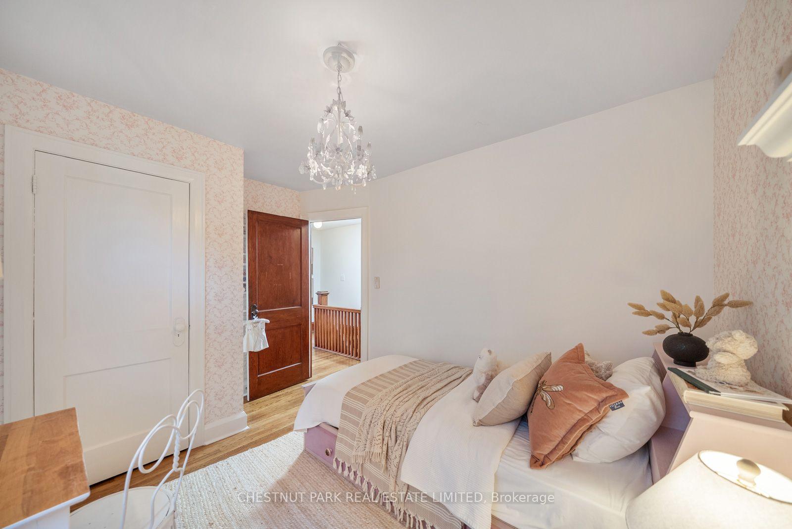 Photo 22 of 266 Queensdale Avenue, Toronto, Danforth Village-East York — HOMEH