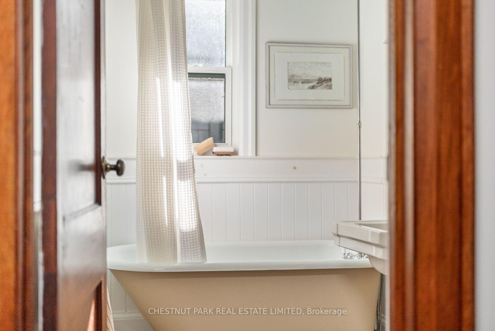 Photo 27 of 266 Queensdale Avenue, Toronto, Danforth Village-East York — HOMEH