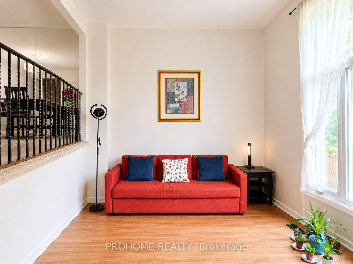 Photo 2 of 53 Thatchers Mill Way, Markham, Bullock — HOMEH