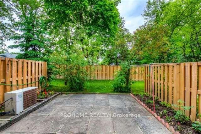 Photo 13 of 53 Thatchers Mill Way, Markham, Bullock — HOMEH