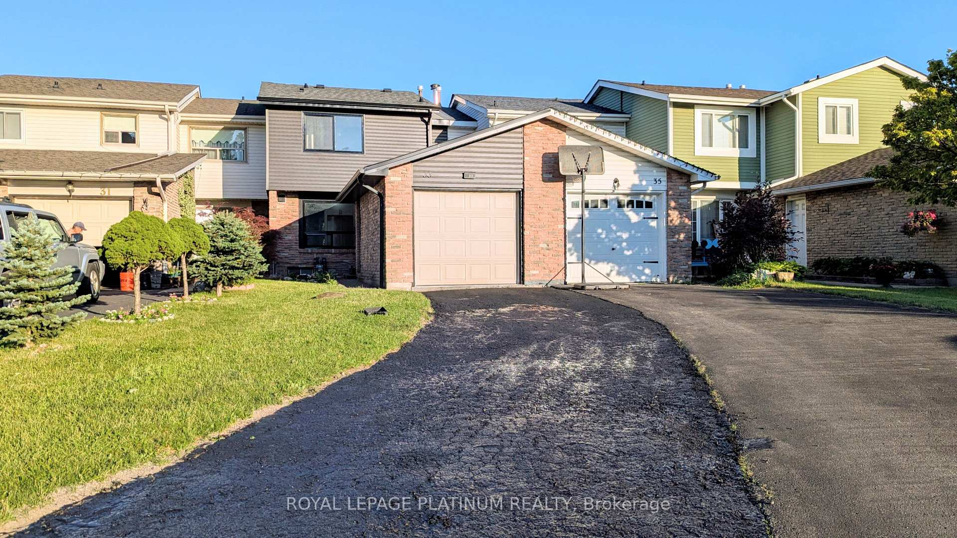 Photo 2 of 33 Greene Drive, Brampton, Madoc — HOMEH