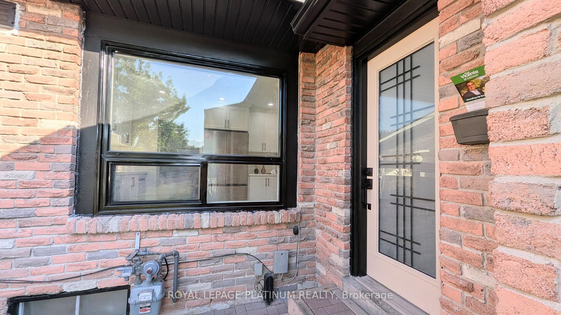 Photo 3 of 33 Greene Drive, Brampton, Madoc — HOMEH