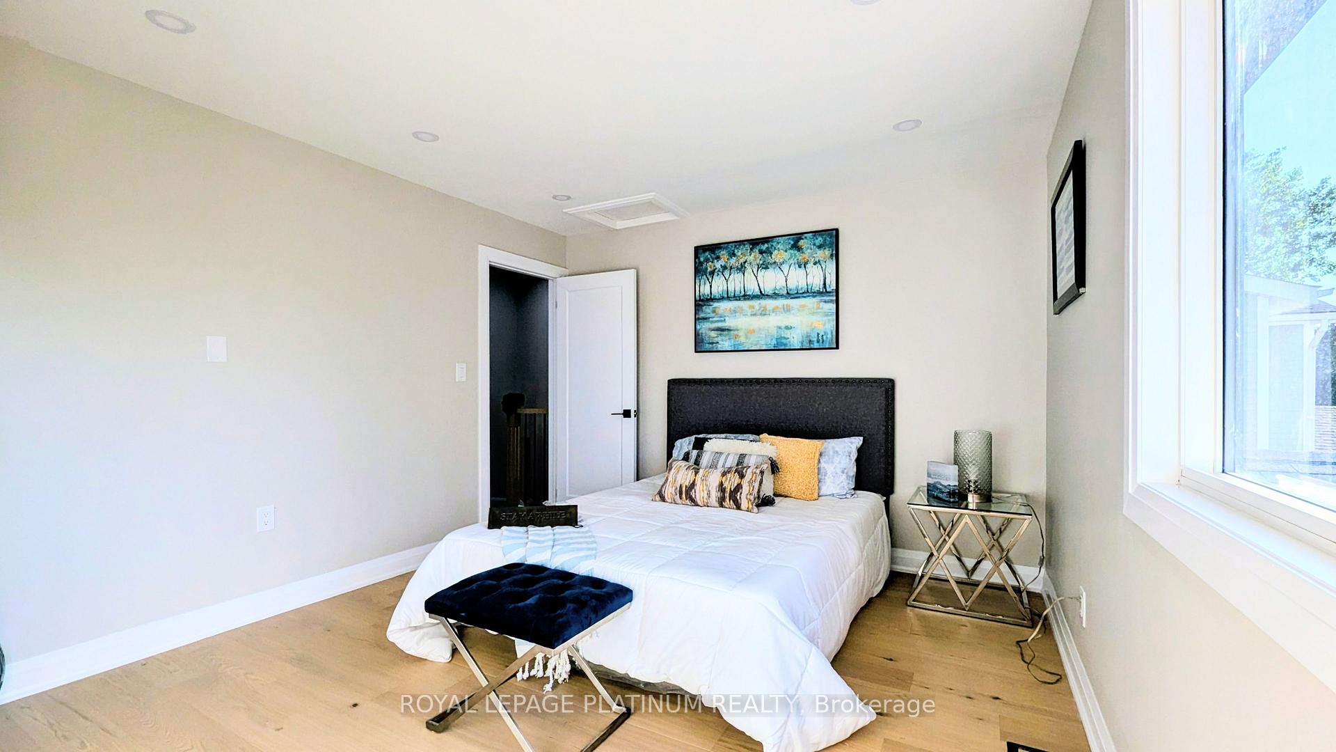Photo 17 of 33 Greene Drive, Brampton, Madoc — HOMEH