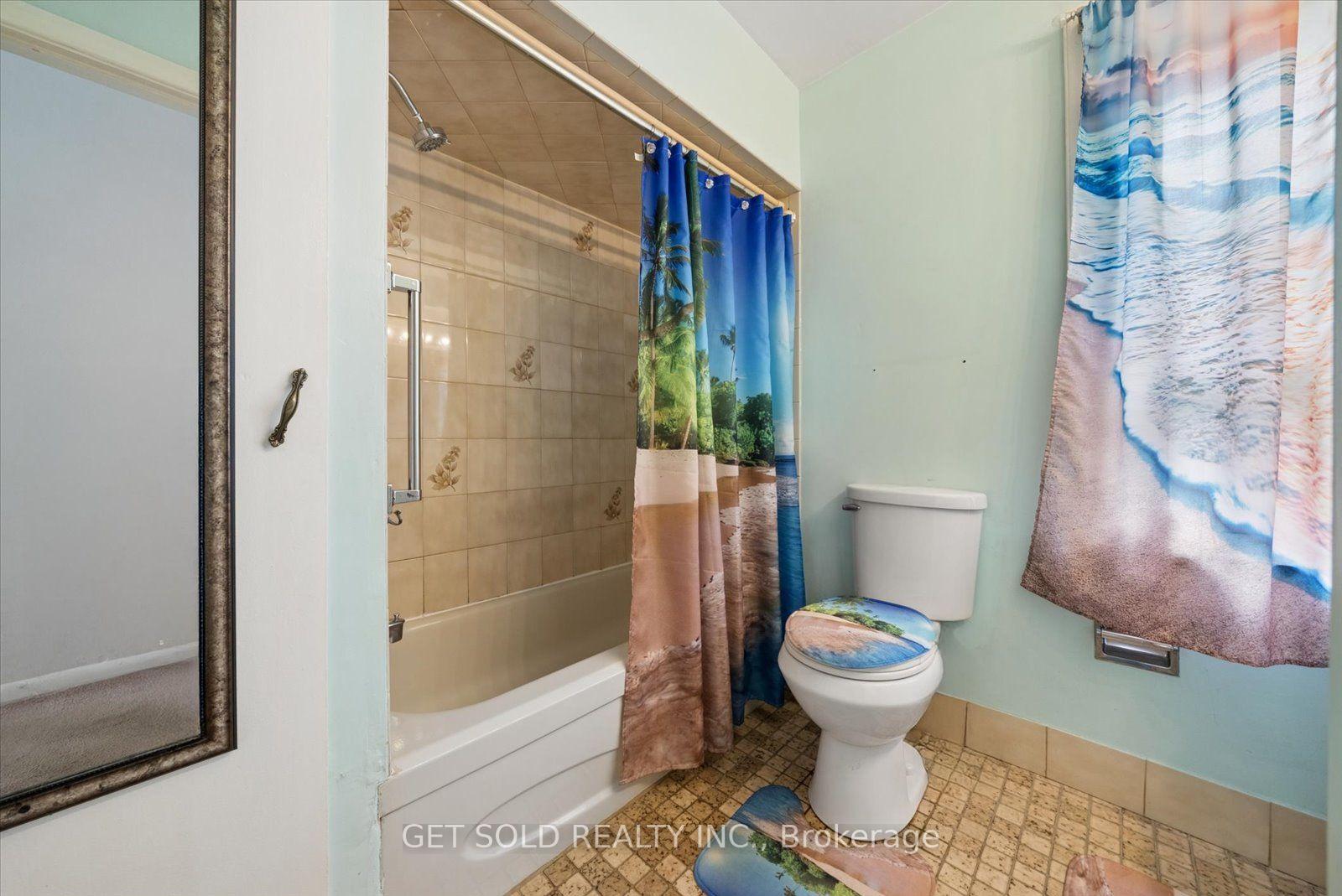 Photo 15 of 101 Seventeenth Street, Etobicoke, New Toronto — HOMEH