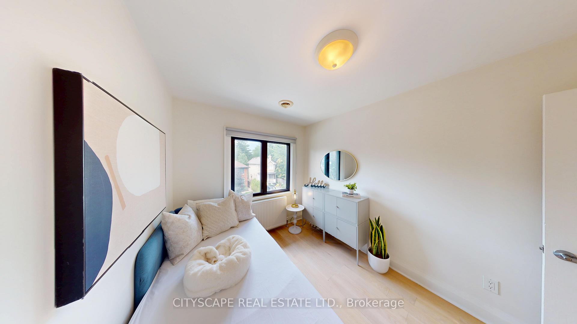 Photo 24 of 25 Oswald Crescent, Toronto, Mount Pleasant West — HOMEH