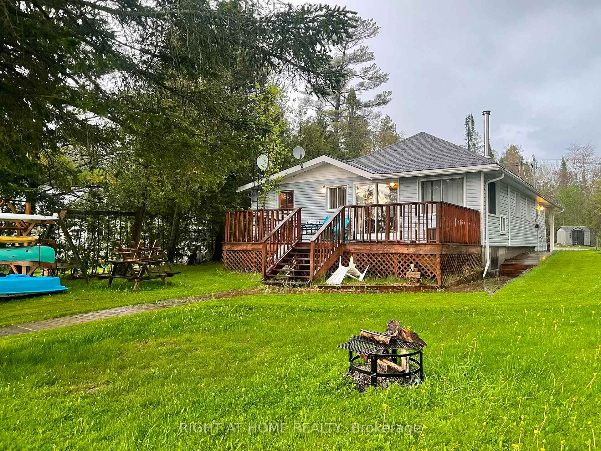 Photo 4 of 5470 Penetanguishene Road, Springwater, Rural Springwater — HOMEH