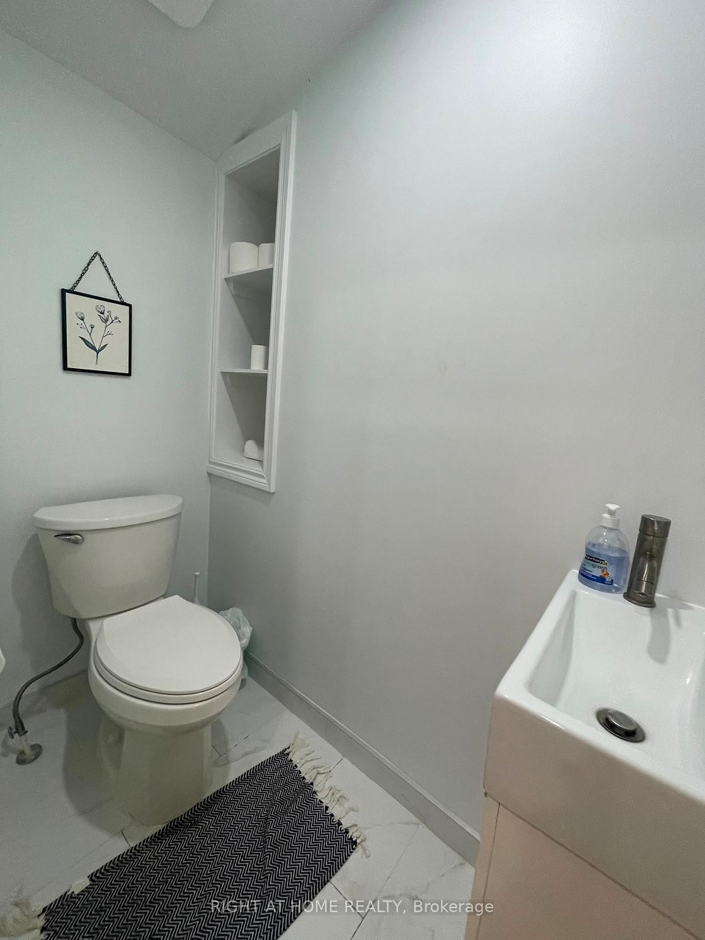 Photo 10 of 5470 Penetanguishene Road, Springwater, Rural Springwater — HOMEH
