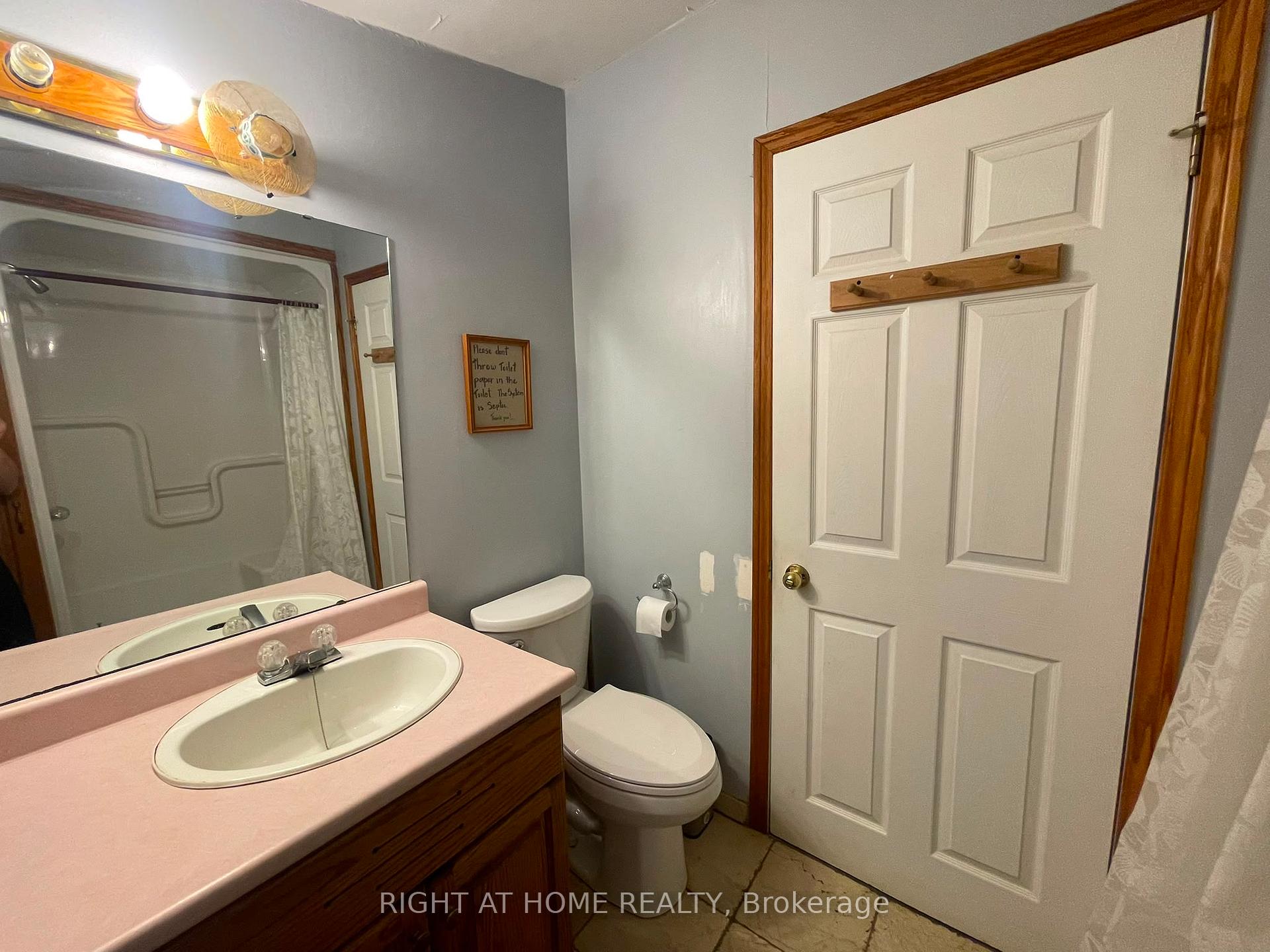Photo 13 of 5470 Penetanguishene Road, Springwater, Rural Springwater — HOMEH