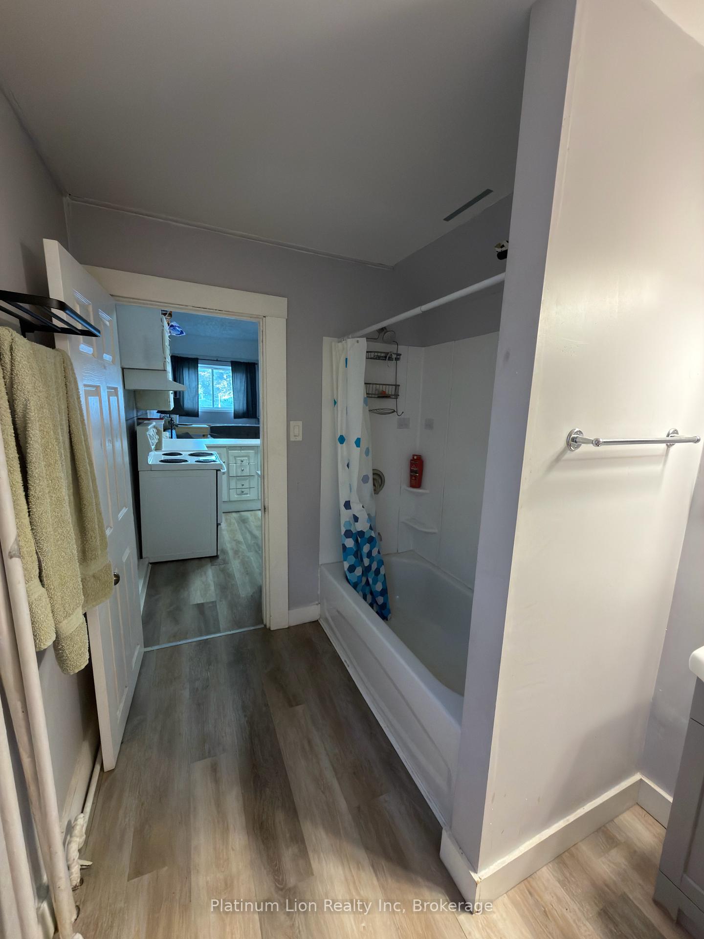 Photo 5 of Unit 3, 114 Killaly Street E, Port Colborne, Killaly East — HOMEH