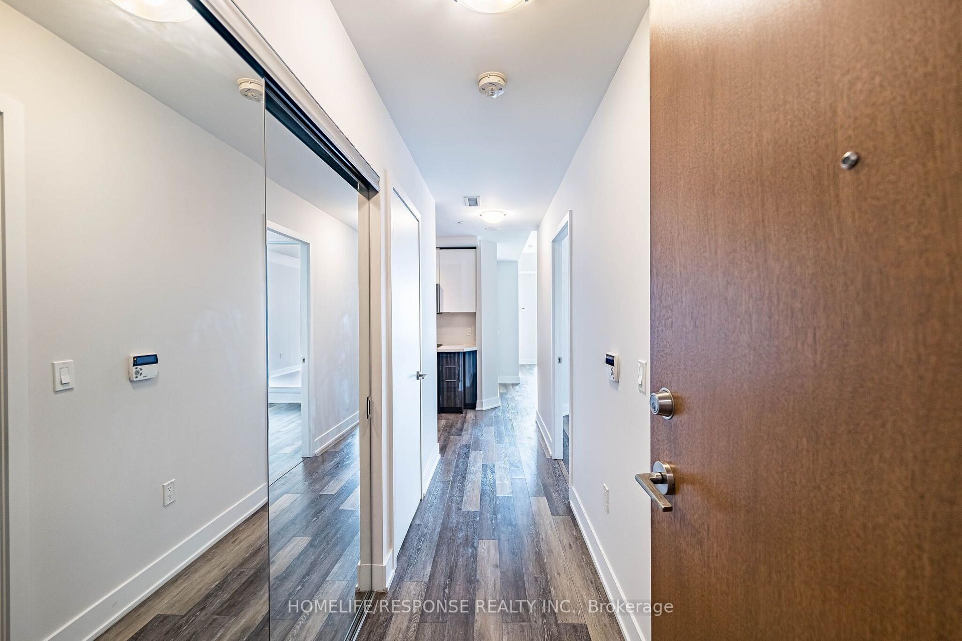 Photo 4 of Unit 1008, 20 Shore Breeze Drive, Etobicoke, Mimico — HOMEH