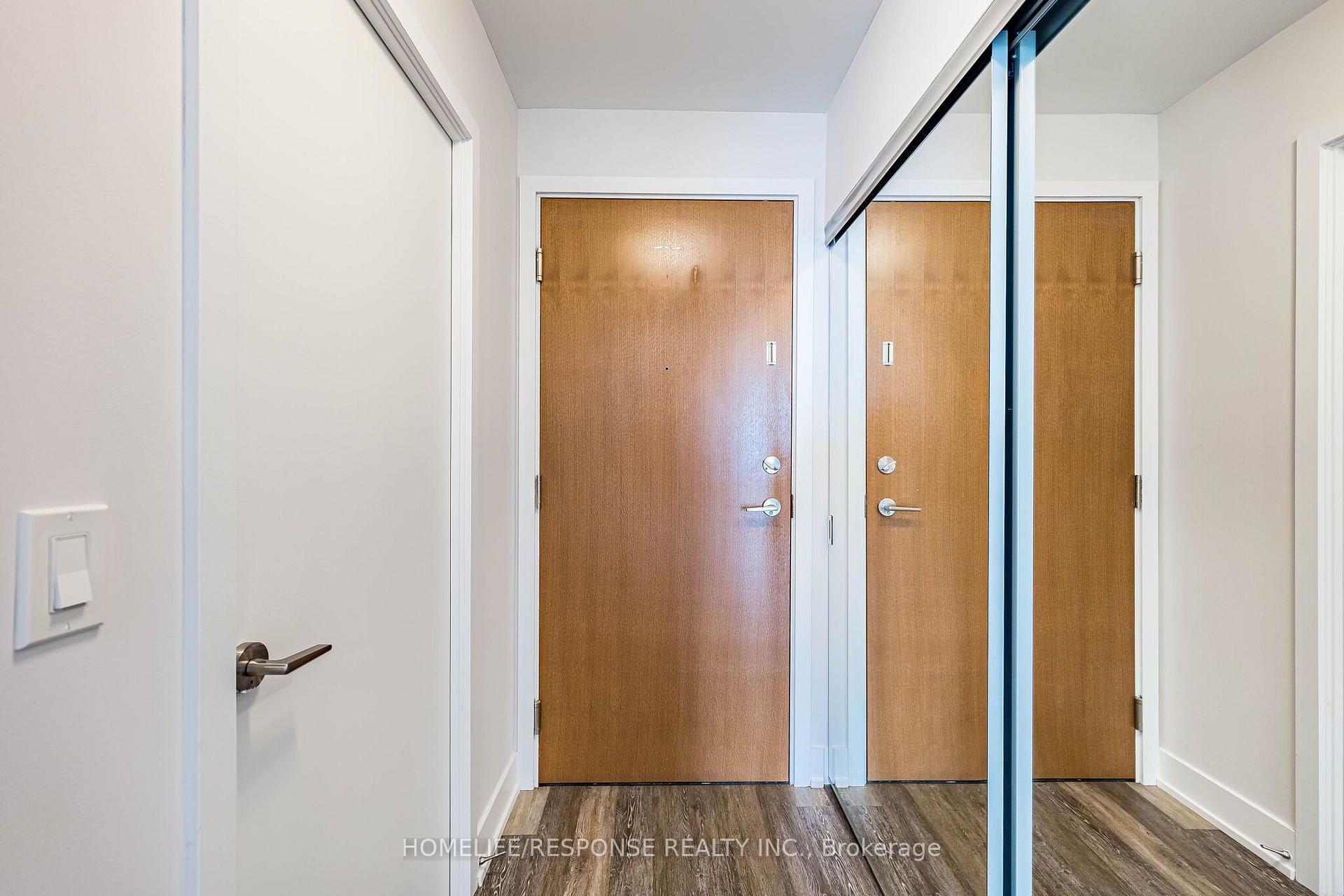 Photo 5 of Unit 1008, 20 Shore Breeze Drive, Etobicoke, Mimico — HOMEH