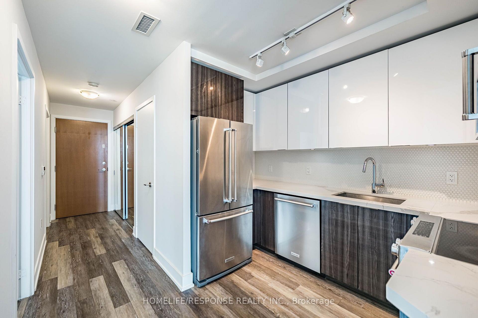 Photo 8 of Unit 1008, 20 Shore Breeze Drive, Etobicoke, Mimico — HOMEH