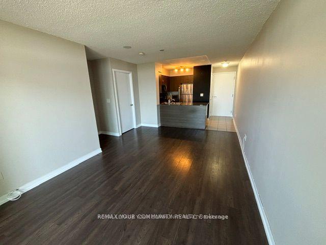 Photo 6 of Unit 911, 812 Lansdowne Avenue, Toronto, Dovercourt-Wallace Emerson-Junction — HOMEH