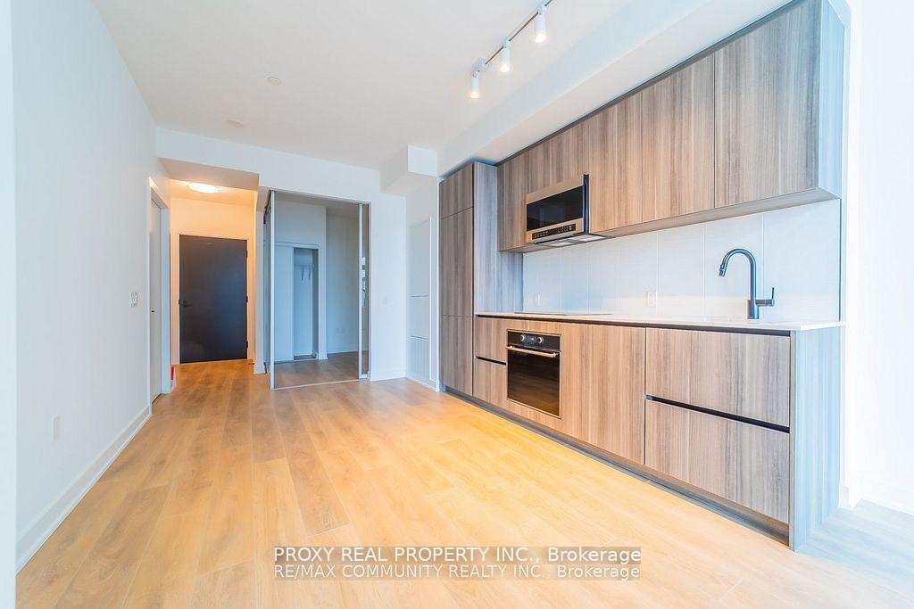 Photo 8 of Unit 3106, 117 Broadway Avenue E, Toronto, Mount Pleasant West — HOMEH