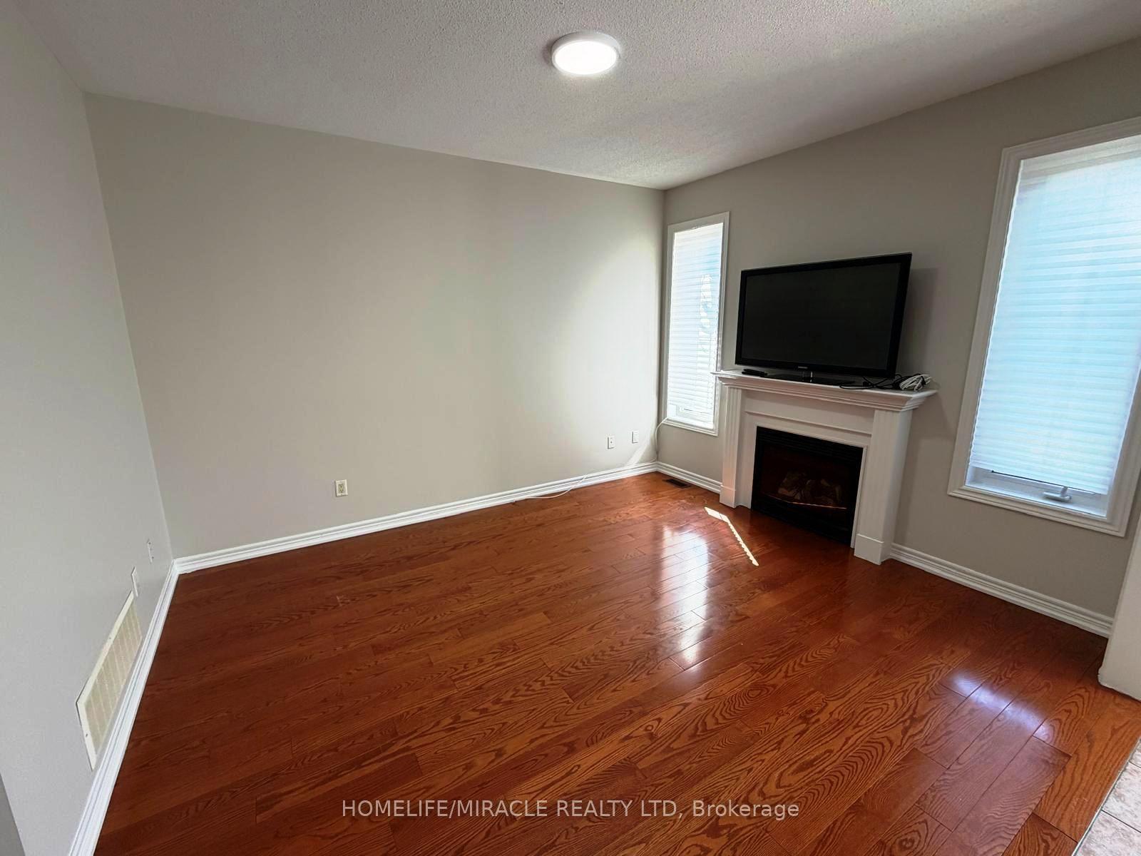 Photo 8 of 26 Fishing Crescent, Brampton, Madoc — HOMEH