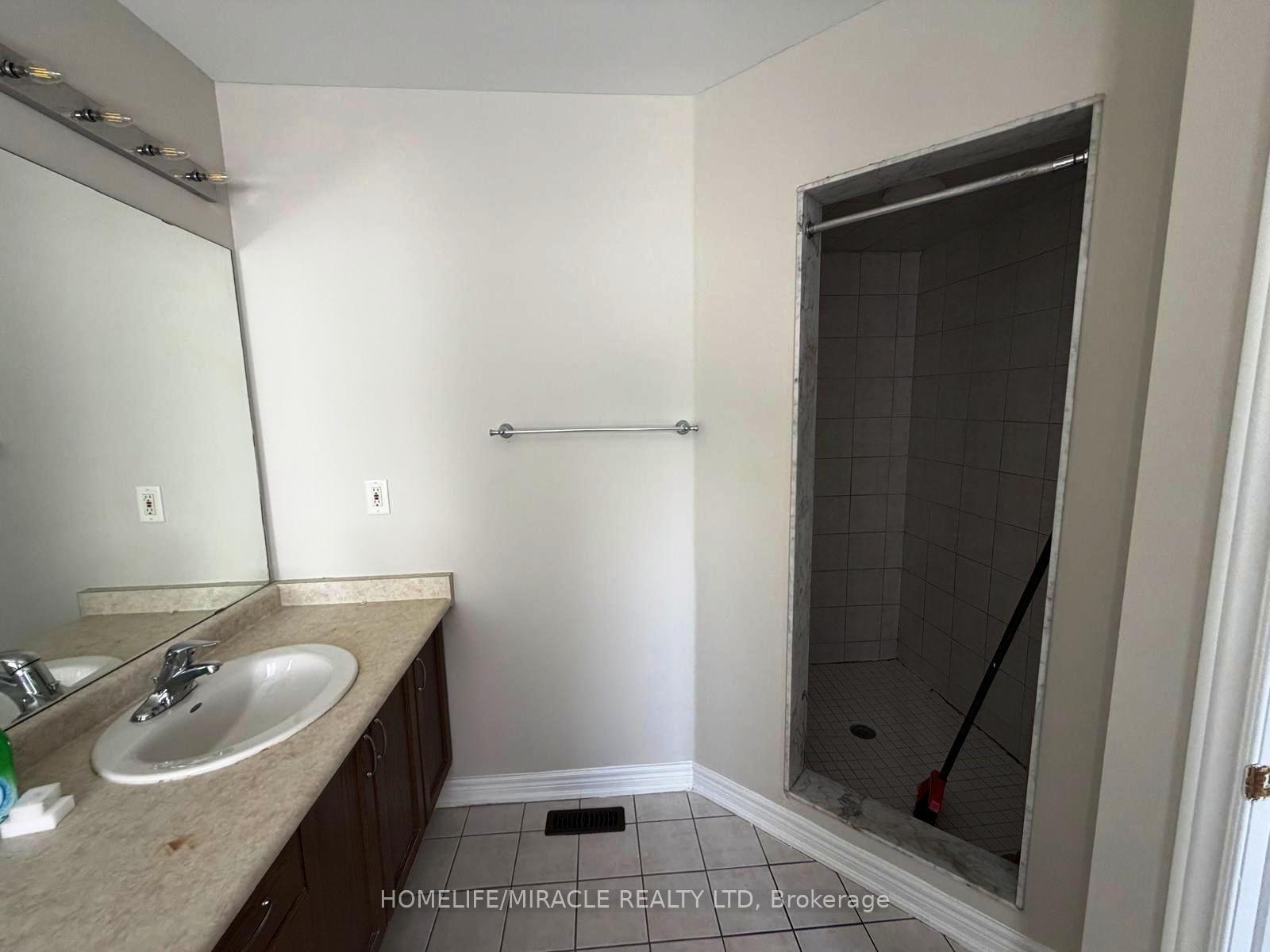 Photo 20 of 26 Fishing Crescent, Brampton, Madoc — HOMEH
