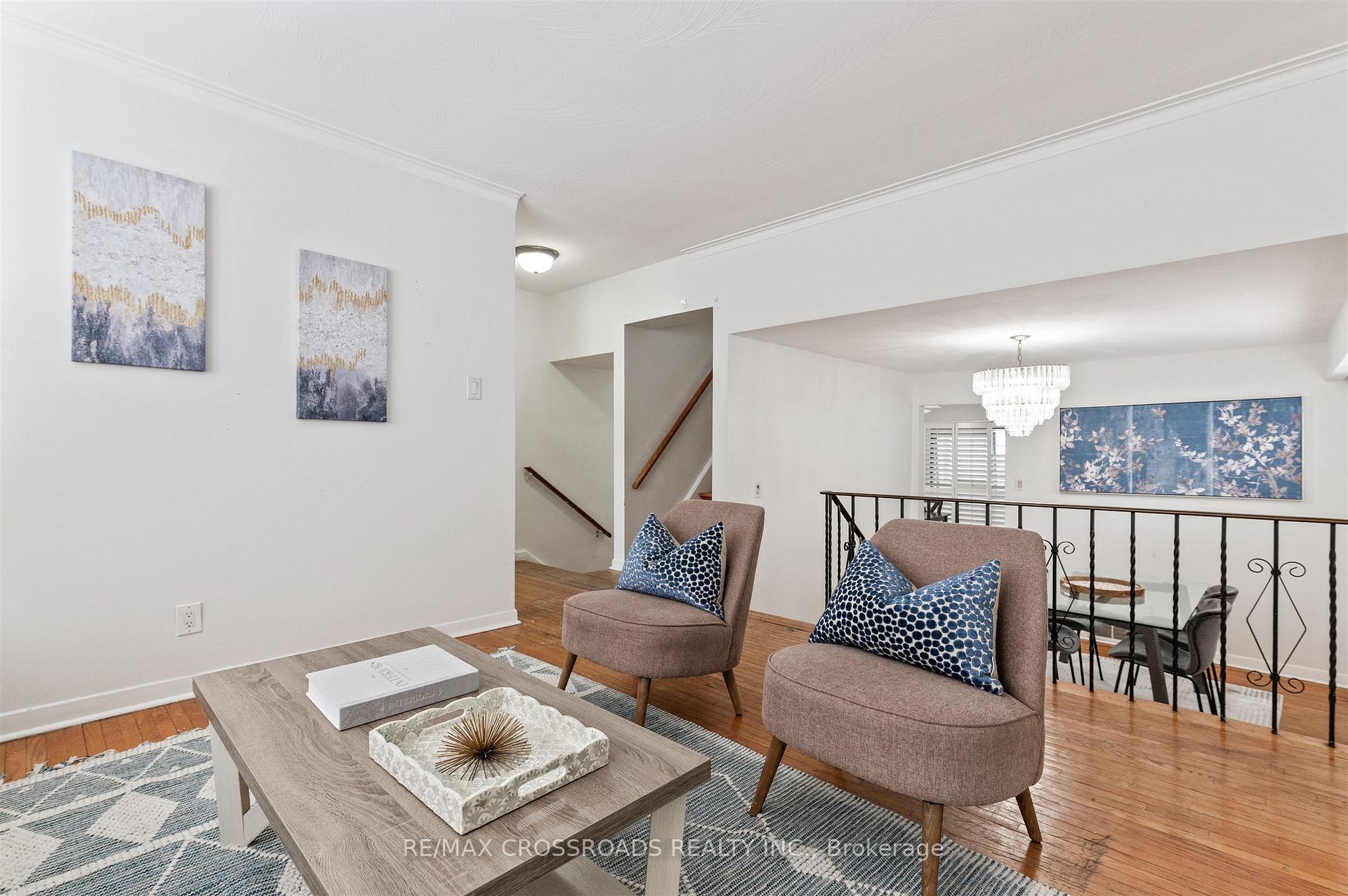 Photo 8 of 98 Willowridge Road, Etobicoke, Willowridge-Martingrove-Richview — HOMEH