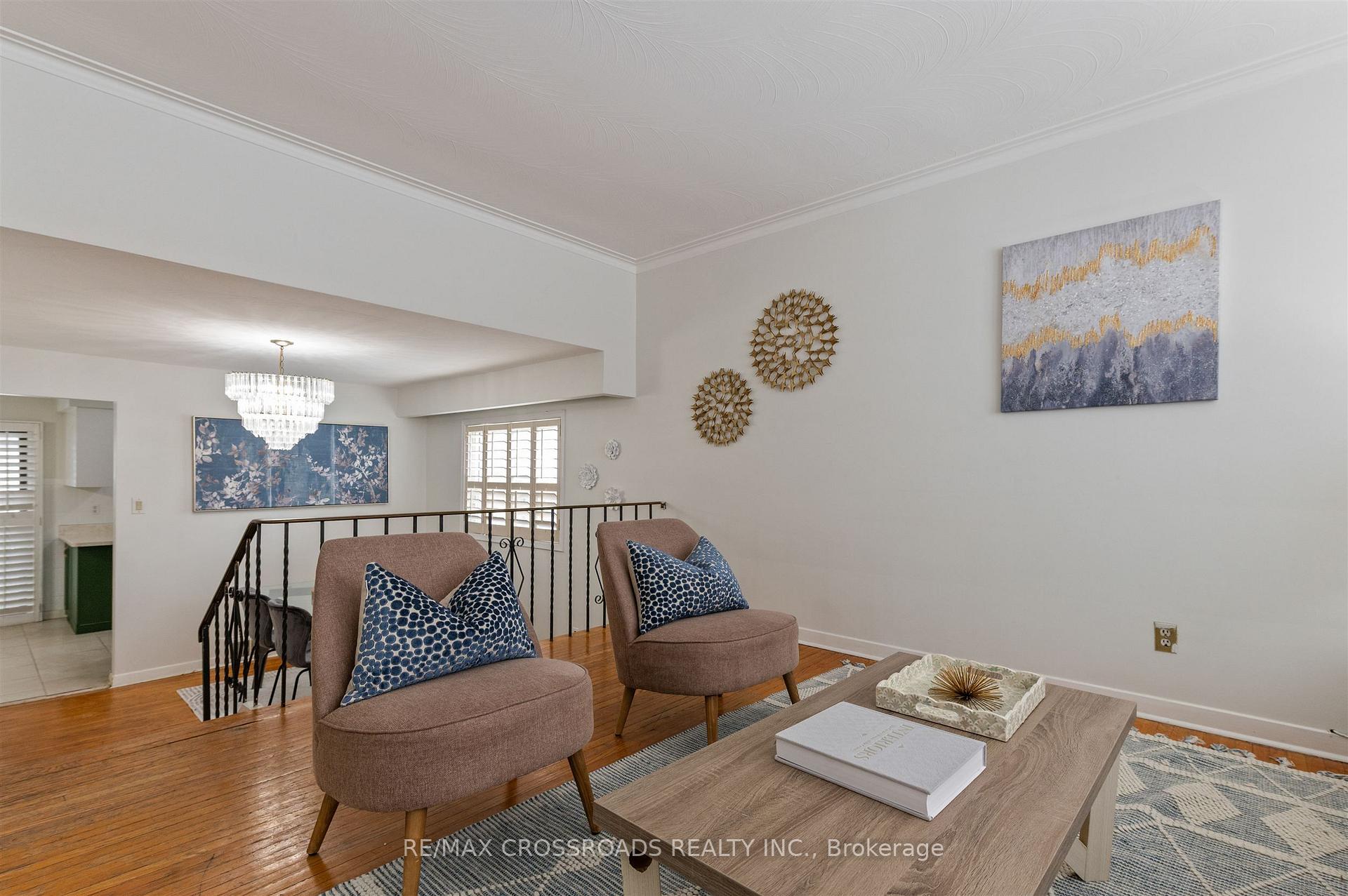 Photo 9 of 98 Willowridge Road, Etobicoke, Willowridge-Martingrove-Richview — HOMEH