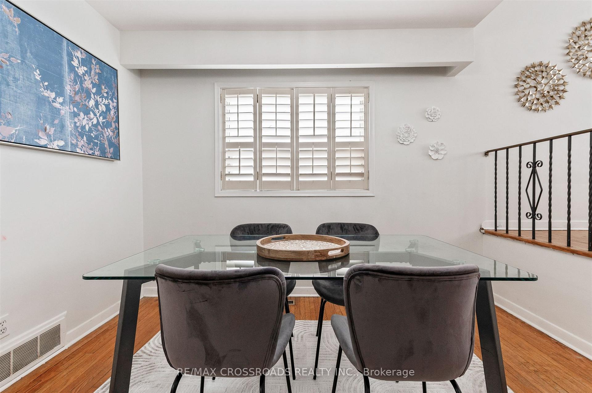 Photo 14 of 98 Willowridge Road, Etobicoke, Willowridge-Martingrove-Richview — HOMEH