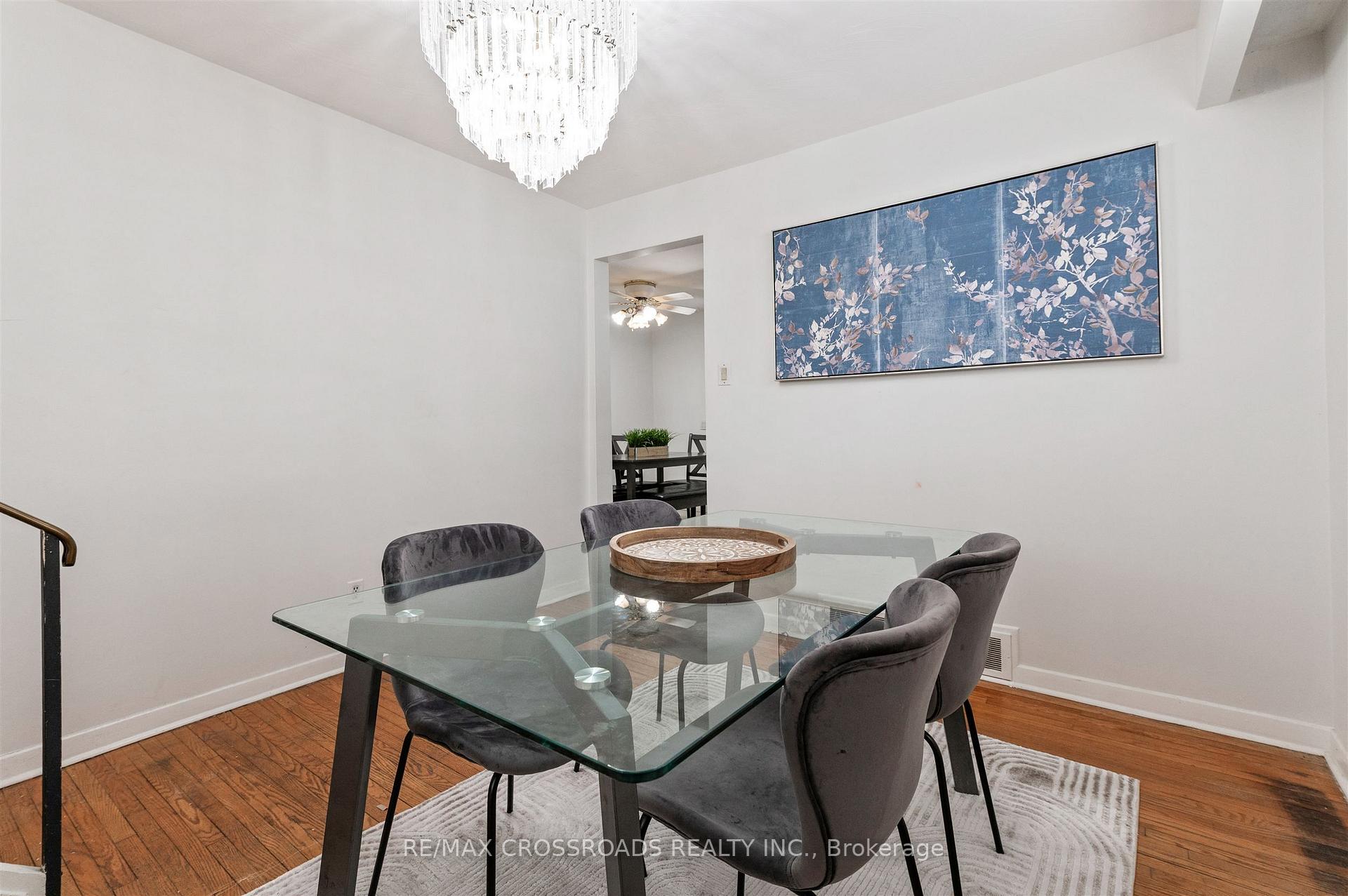 Photo 15 of 98 Willowridge Road, Etobicoke, Willowridge-Martingrove-Richview — HOMEH